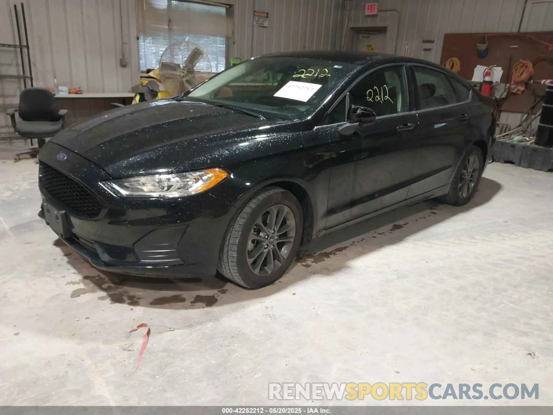 2 Photograph of a damaged car 3FA6P0HD7LR264050 FORD FUSION 2020