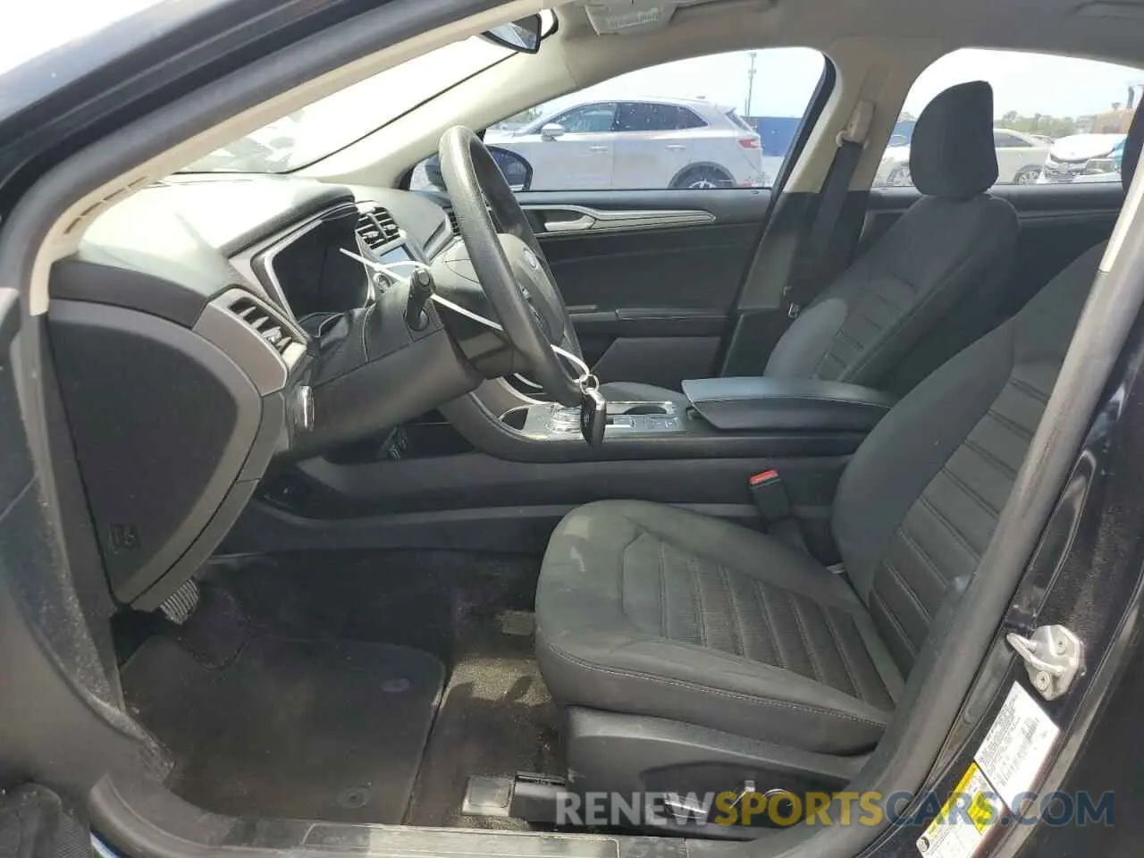 7 Photograph of a damaged car 3FA6P0HD8LR103514 FORD FUSION 2020