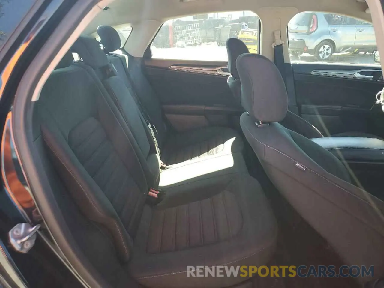 10 Фотография поврежденного автомобиля 3FA6P0HD8LR105666 FORD FUSION 2020