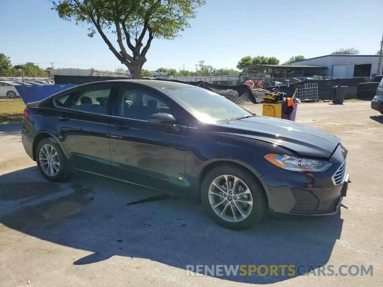 4 Фотография поврежденного автомобиля 3FA6P0HD8LR105666 FORD FUSION 2020
