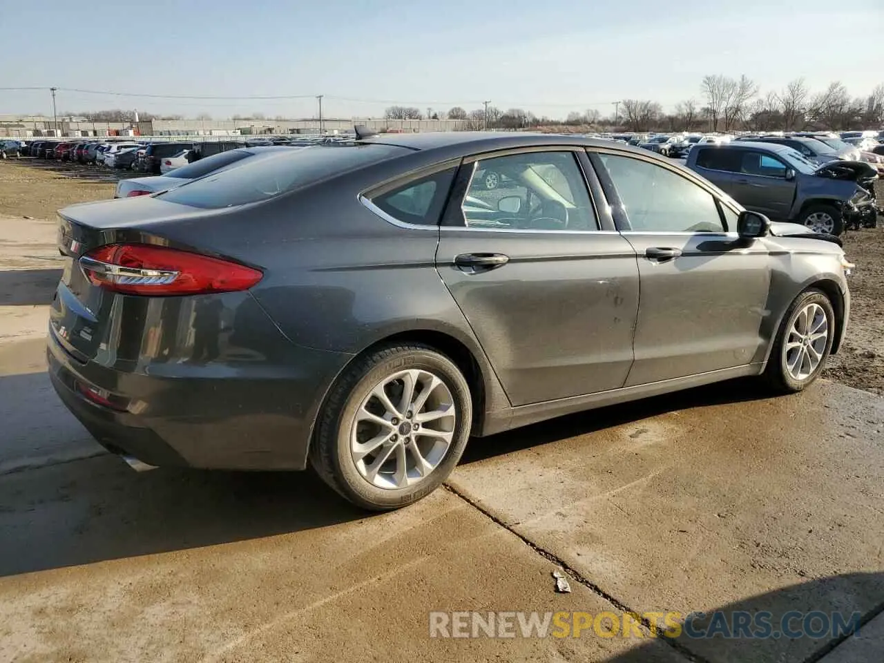 3 Фотография поврежденного автомобиля 3FA6P0HD8LR106042 FORD FUSION 2020