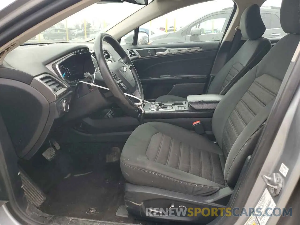 7 Фотография поврежденного автомобиля 3FA6P0HD8LR124038 FORD FUSION 2020