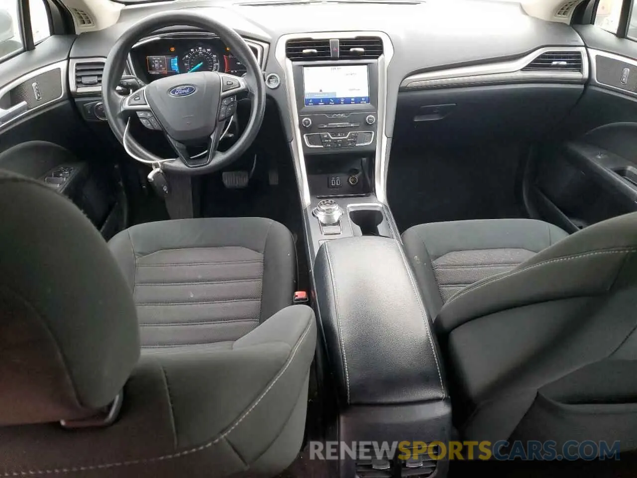 8 Фотография поврежденного автомобиля 3FA6P0HD8LR124038 FORD FUSION 2020