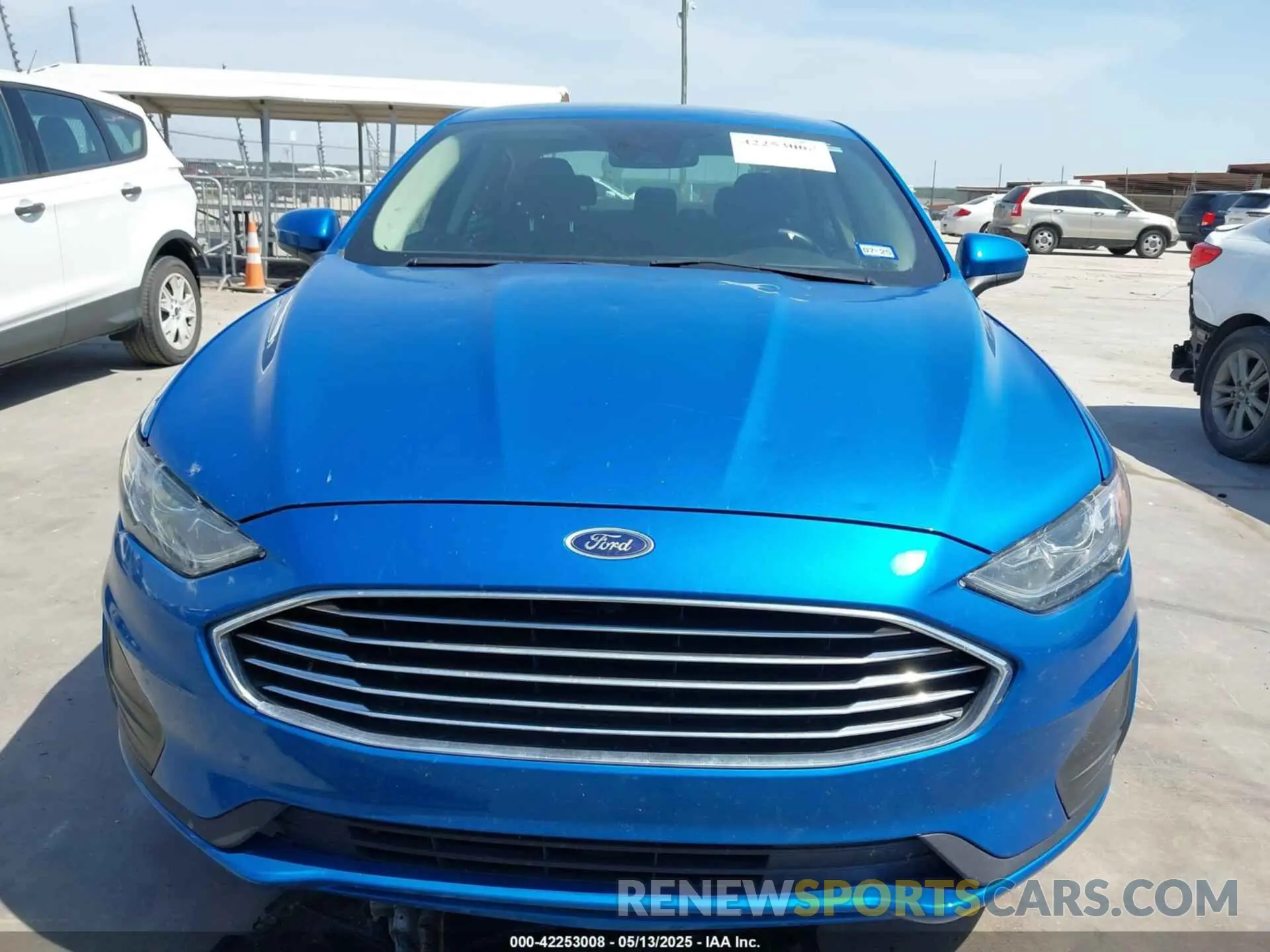 12 Photograph of a damaged car 3FA6P0HD8LR135668 FORD FUSION 2020