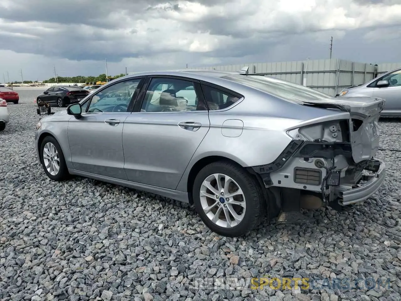 2 Photograph of a damaged car 3FA6P0HD8LR150929 FORD FUSION 2020