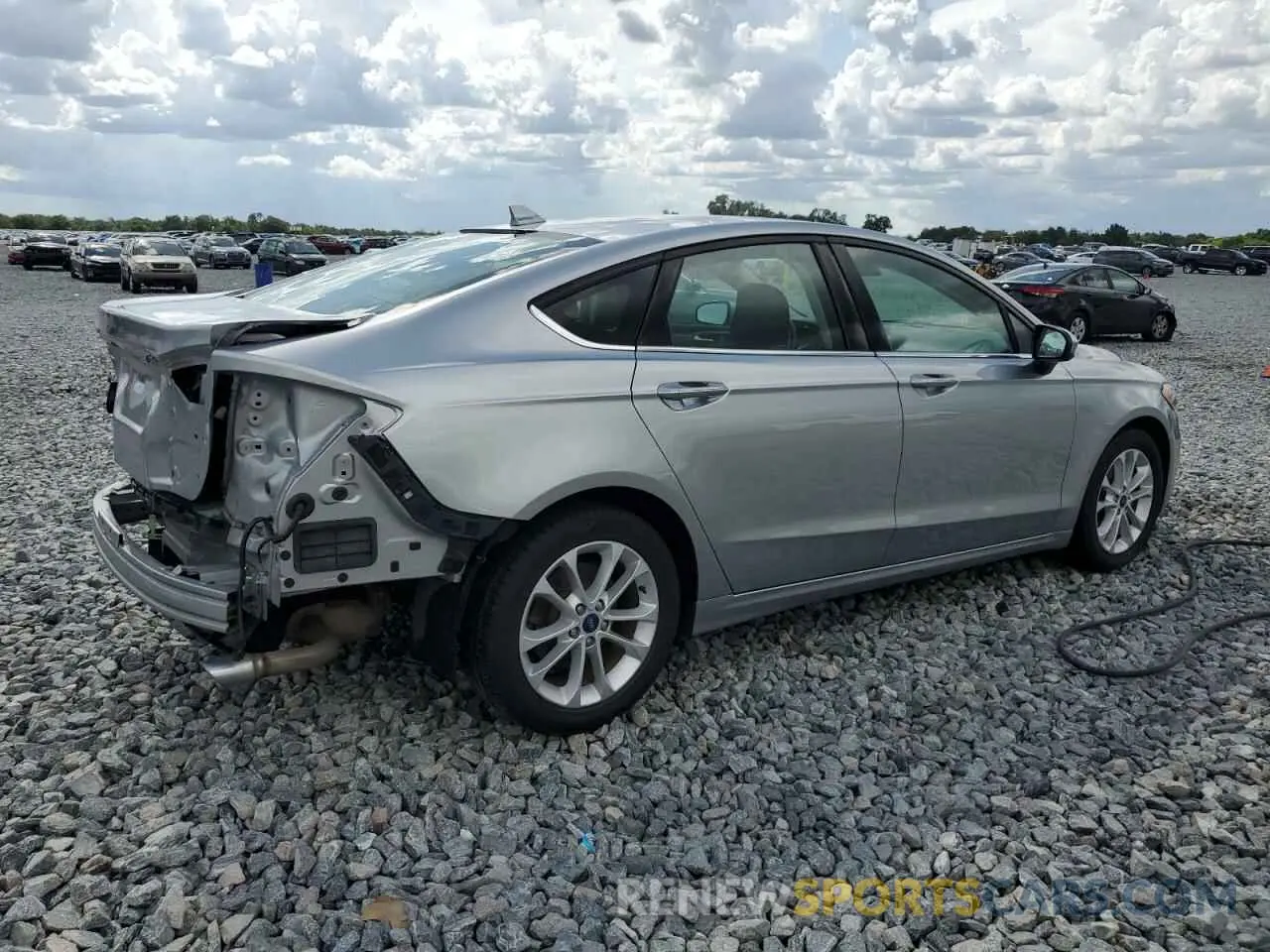 3 Photograph of a damaged car 3FA6P0HD8LR150929 FORD FUSION 2020