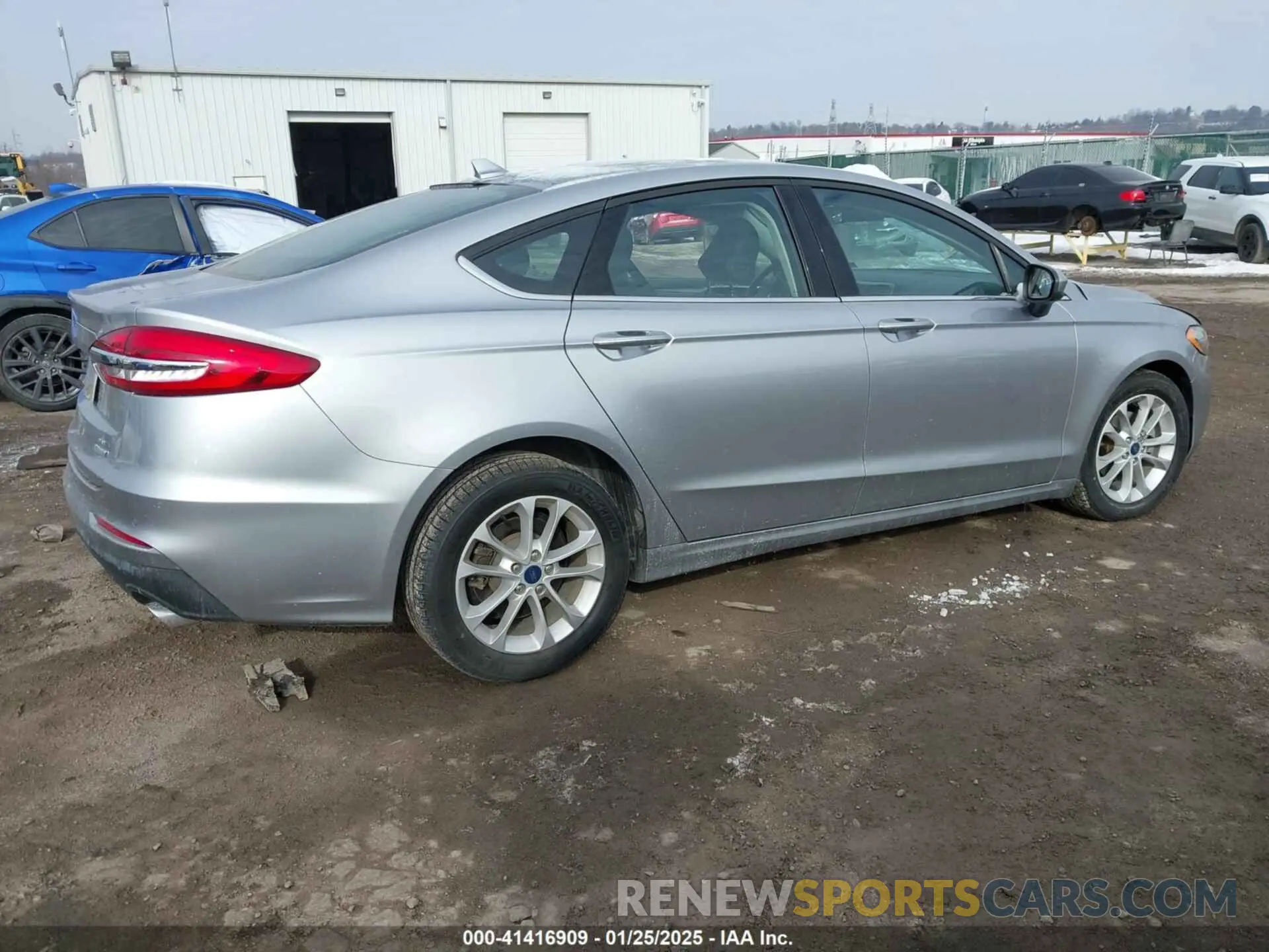 4 Фотография поврежденного автомобиля 3FA6P0HD8LR159257 FORD FUSION 2020
