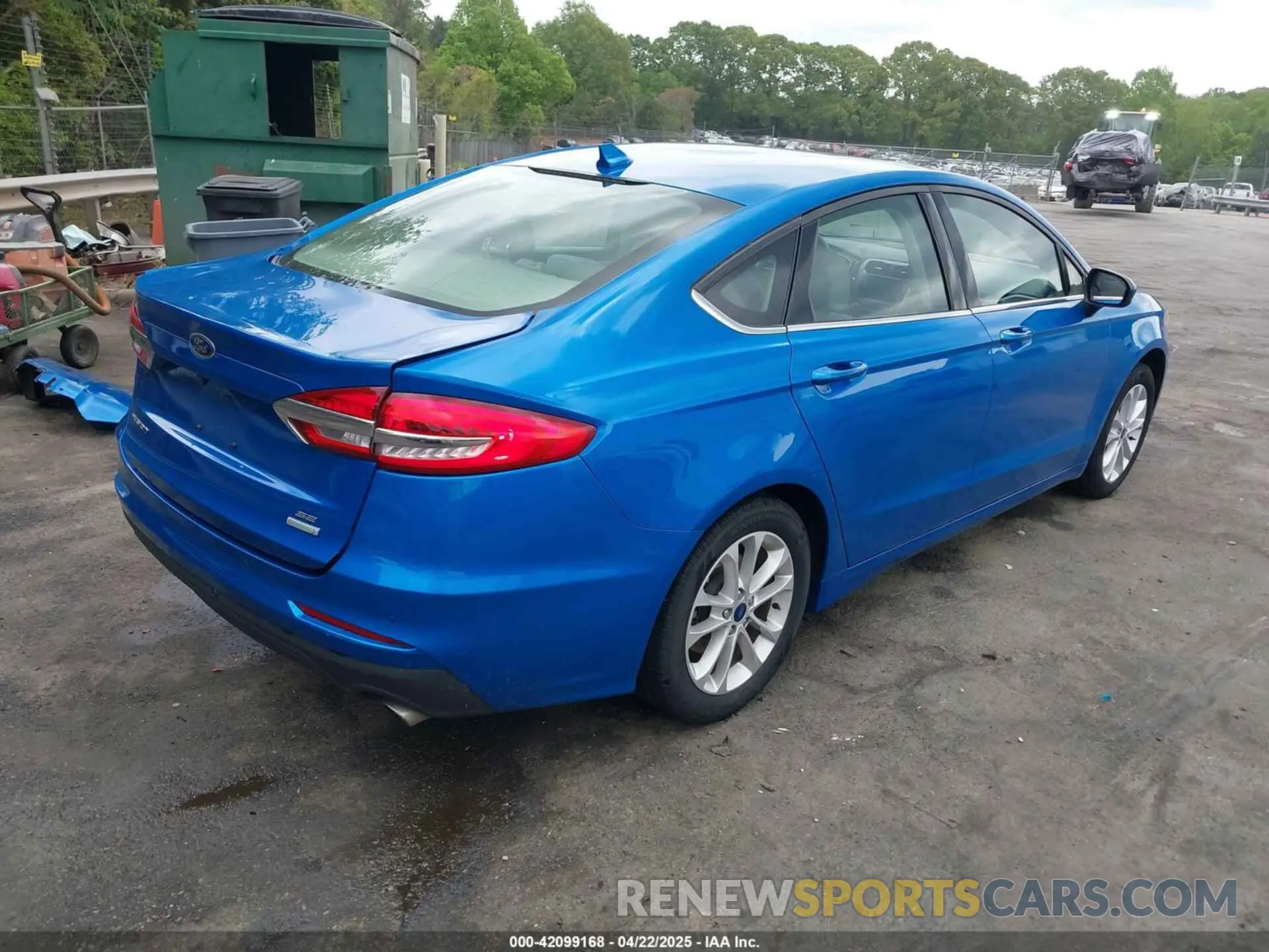 4 Фотография поврежденного автомобиля 3FA6P0HD8LR235608 FORD FUSION 2020