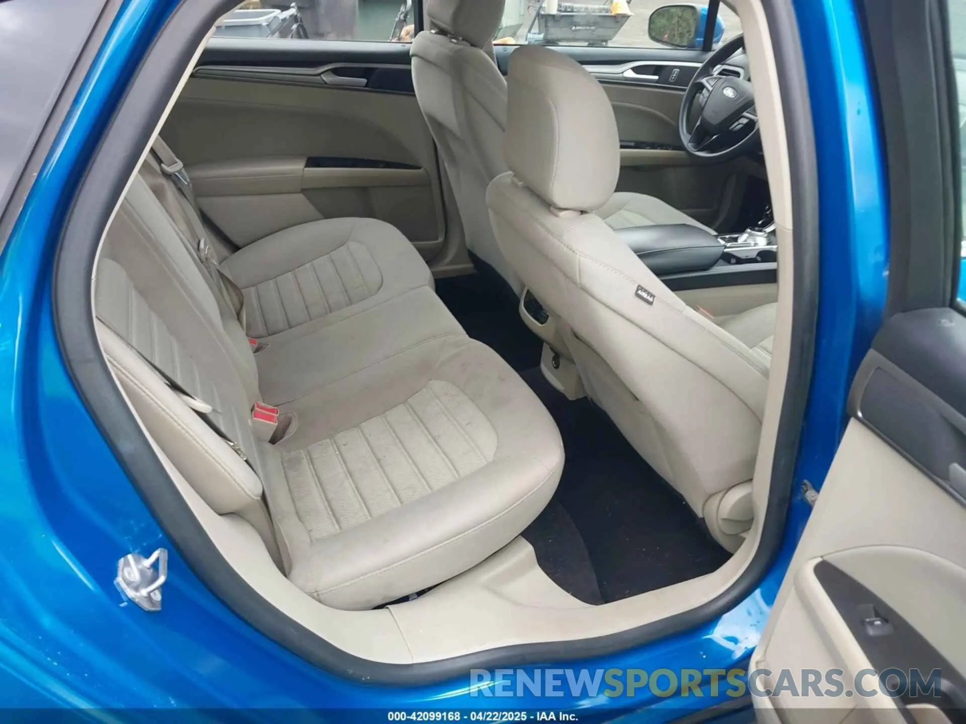8 Фотография поврежденного автомобиля 3FA6P0HD8LR235608 FORD FUSION 2020