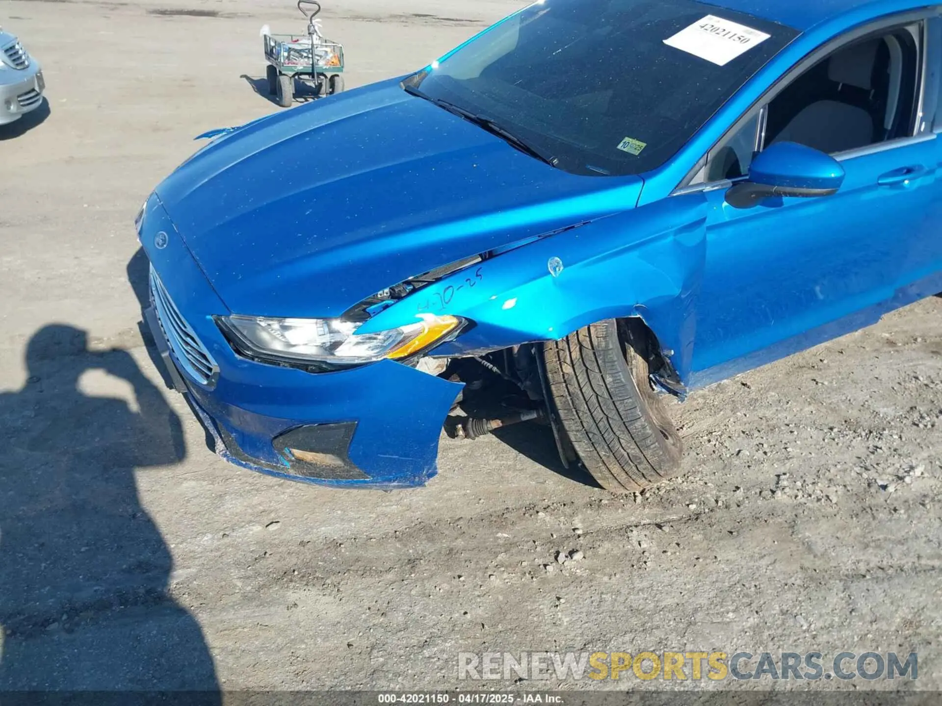 6 Photograph of a damaged car 3FA6P0HD9LR161924 FORD FUSION 2020