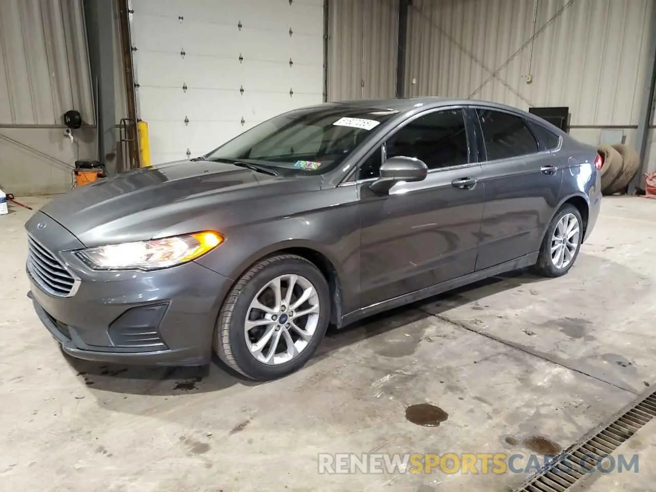 1 Photograph of a damaged car 3FA6P0HD9LR163673 FORD FUSION 2020