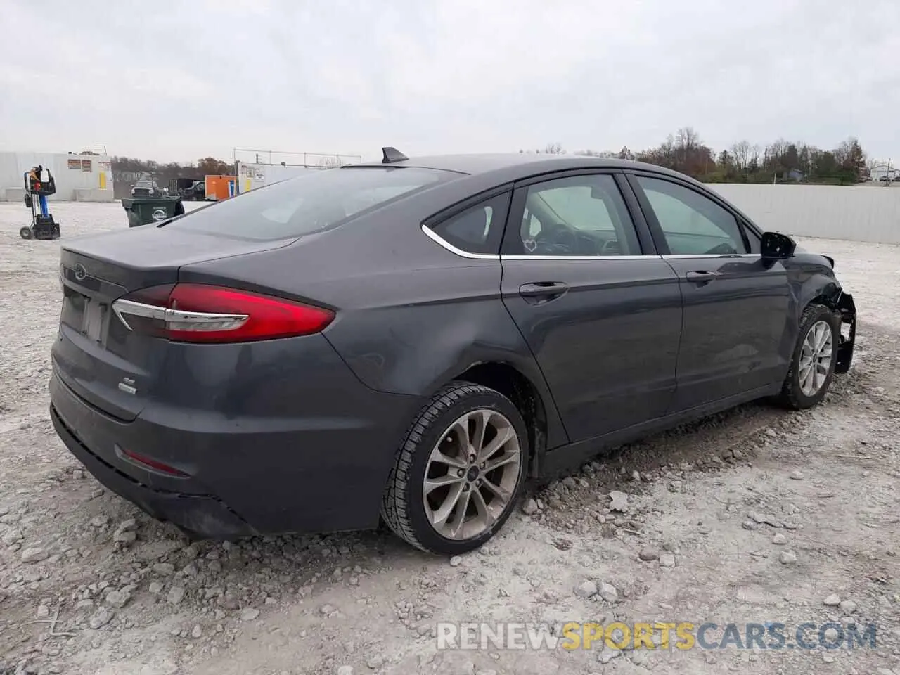 3 Photograph of a damaged car 3FA6P0HD9LR164564 FORD FUSION 2020