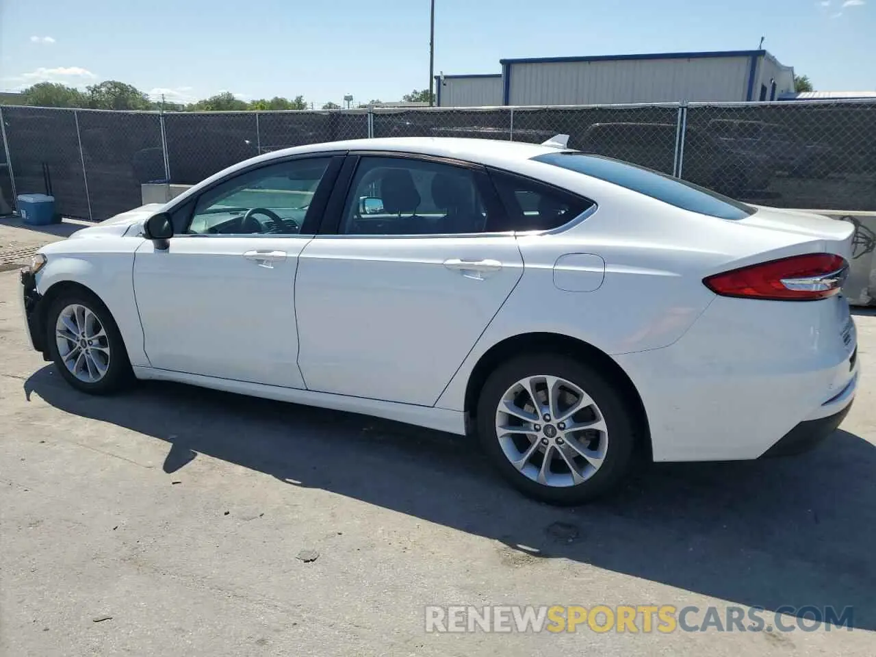 2 Photograph of a damaged car 3FA6P0HD9LR219093 FORD FUSION 2020