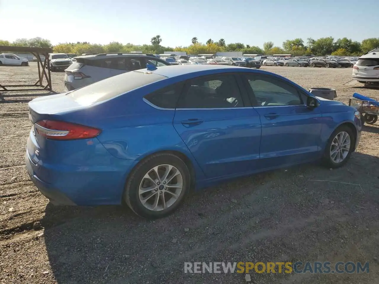 3 Фотография поврежденного автомобиля 3FA6P0HD9LR231146 FORD FUSION 2020