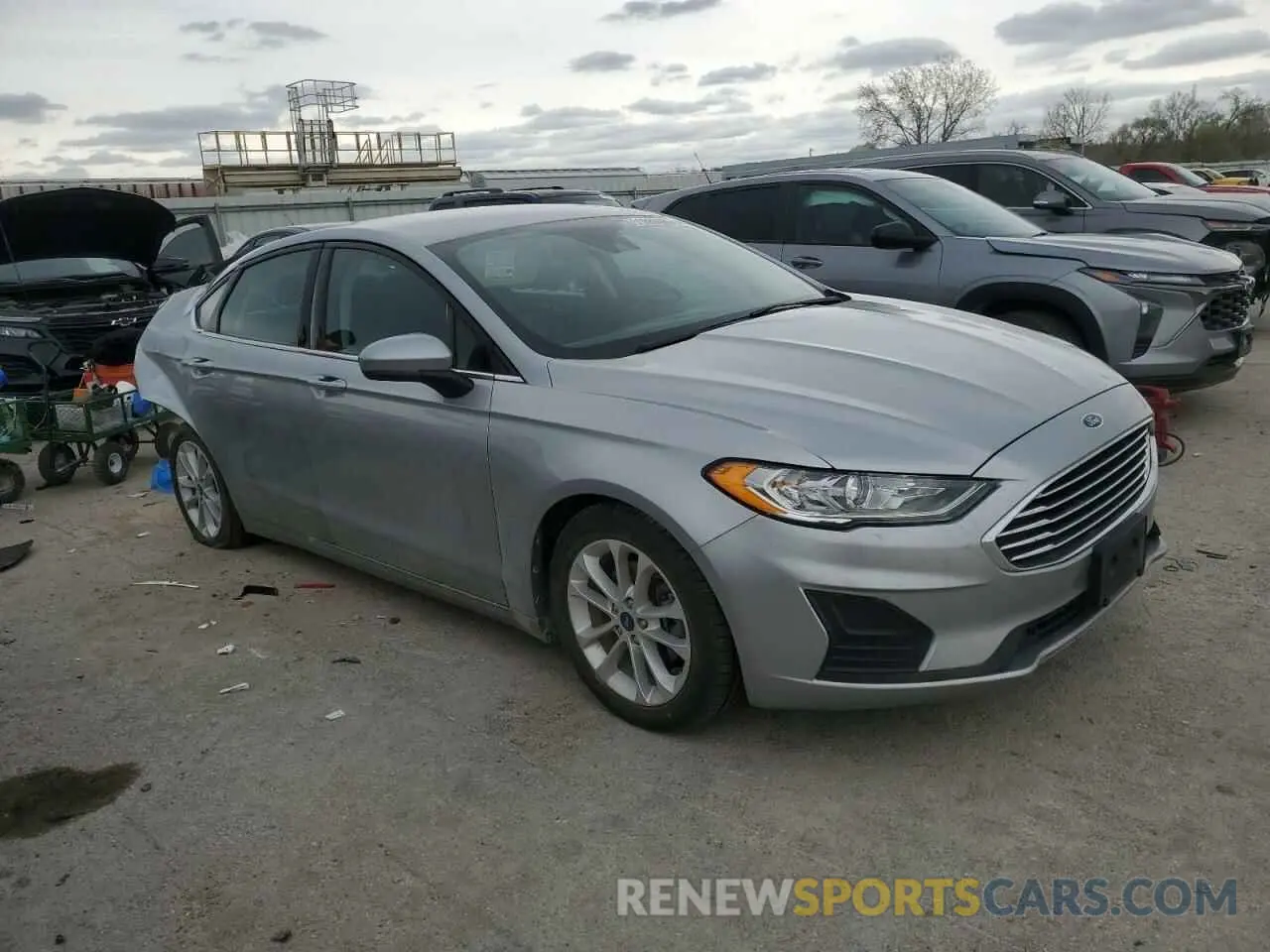 4 Фотография поврежденного автомобиля 3FA6P0HD9LR232622 FORD FUSION 2020