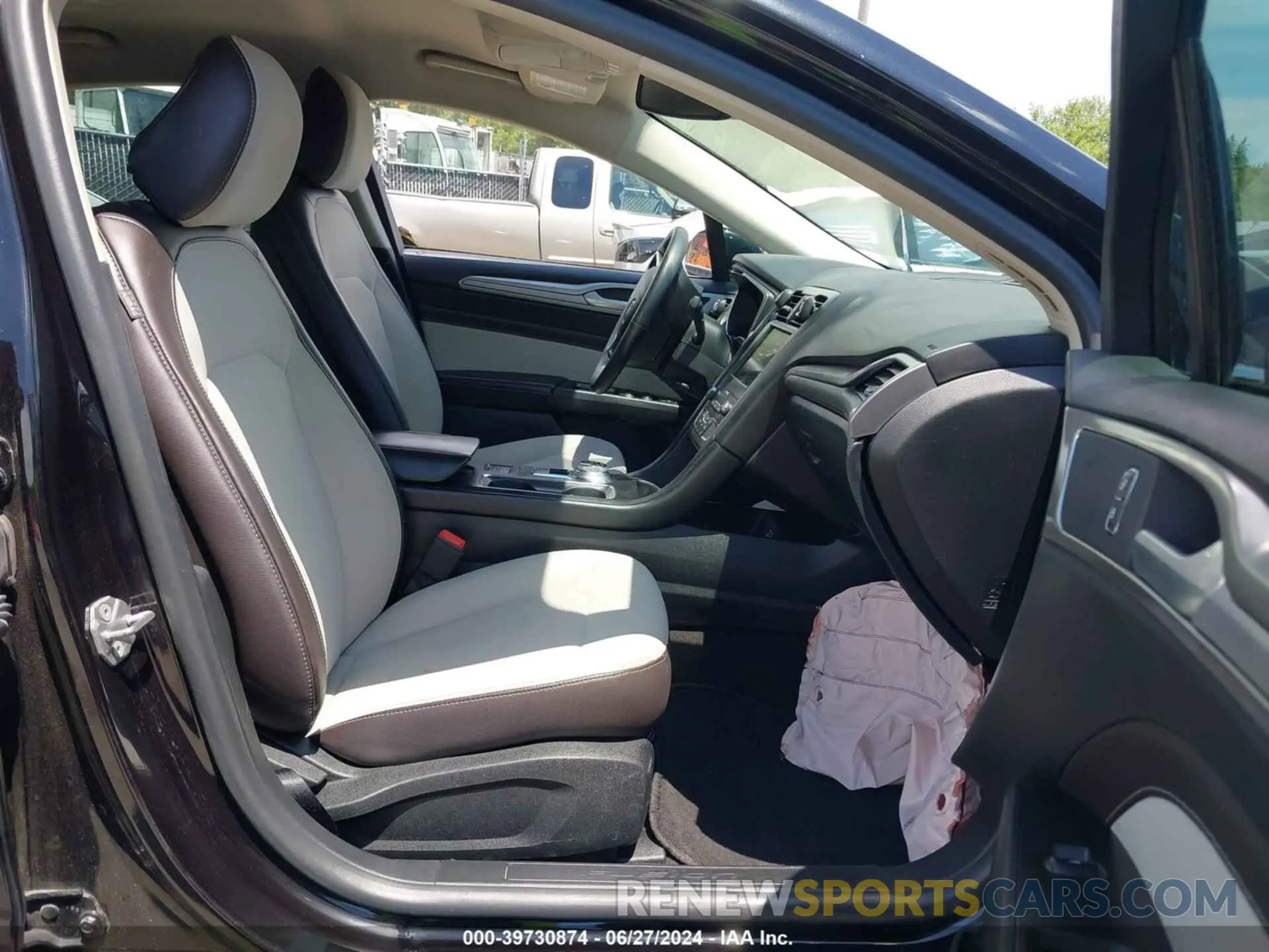 5 Фотография поврежденного автомобиля 3FA6P0HD9LR234483 FORD FUSION 2020