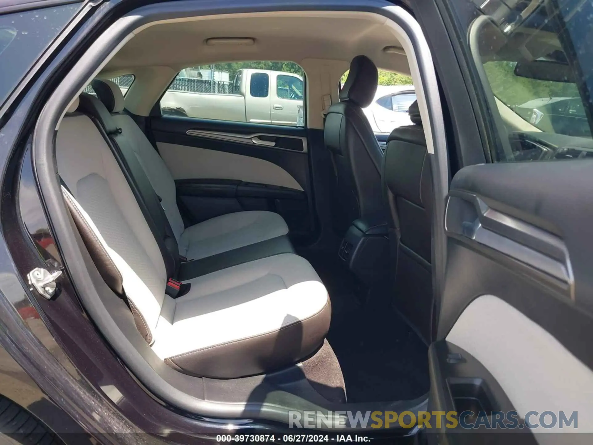 8 Фотография поврежденного автомобиля 3FA6P0HD9LR234483 FORD FUSION 2020