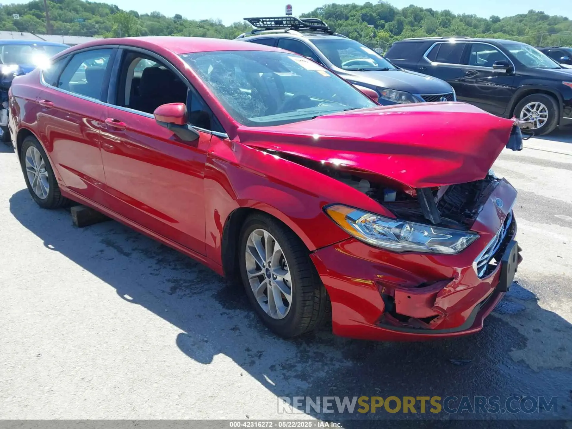 1 Photograph of a damaged car 3FA6P0HD9LR252627 FORD FUSION 2020