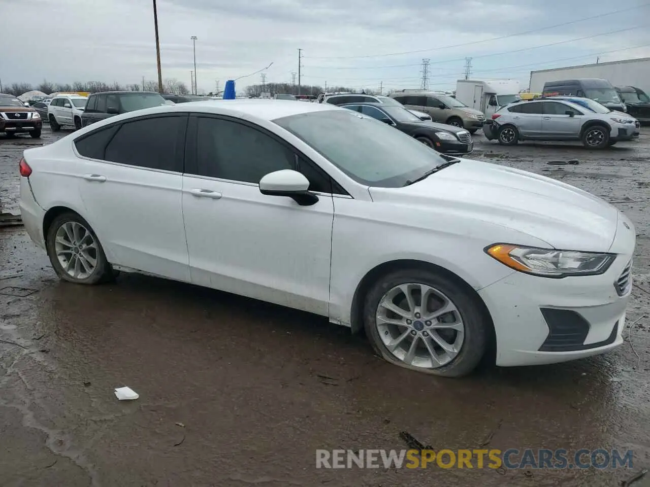 4 Фотография поврежденного автомобиля 3FA6P0HD9LR263756 FORD FUSION 2020