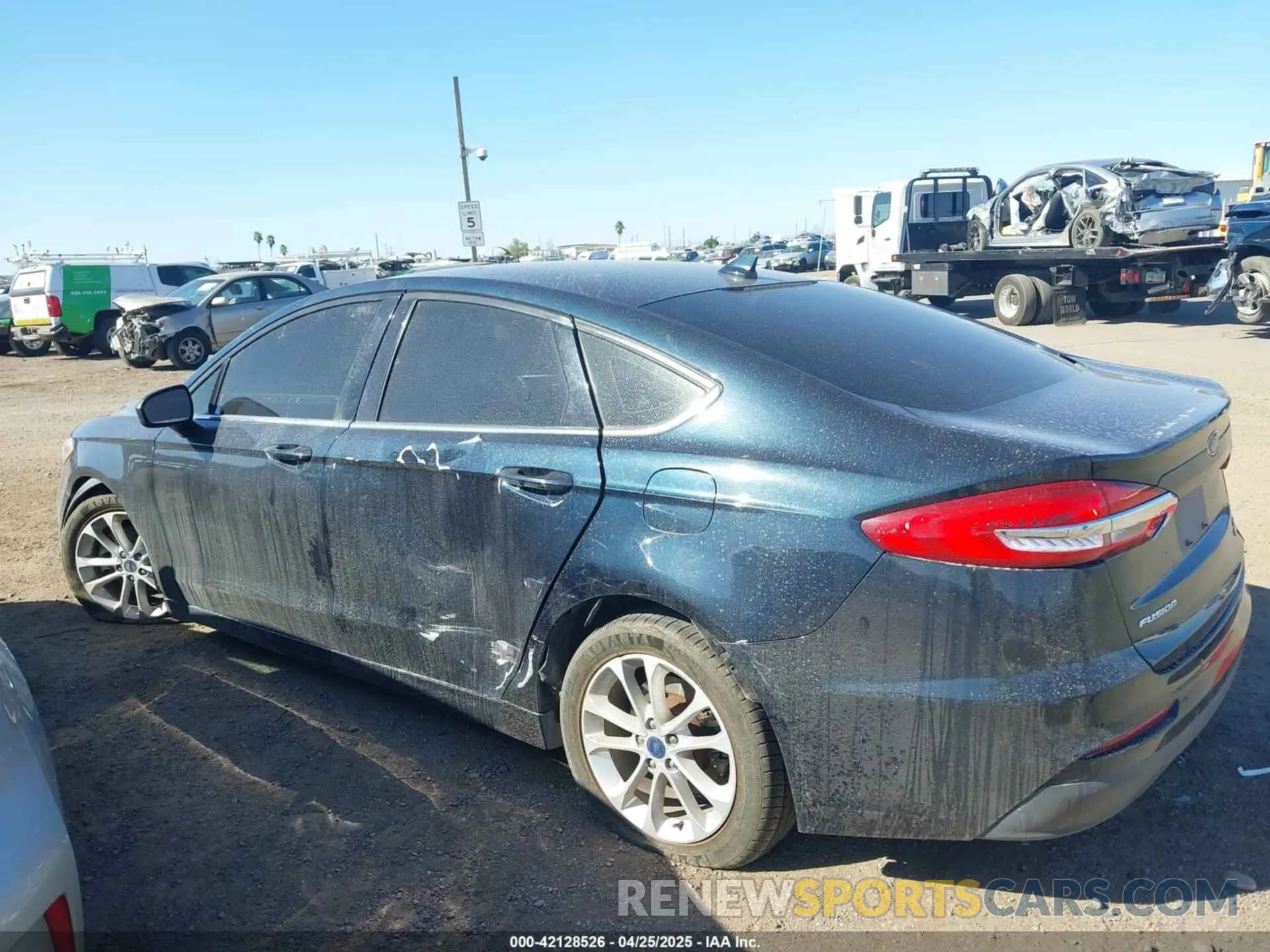 13 Фотография поврежденного автомобиля 3FA6P0HDXLR168137 FORD FUSION 2020