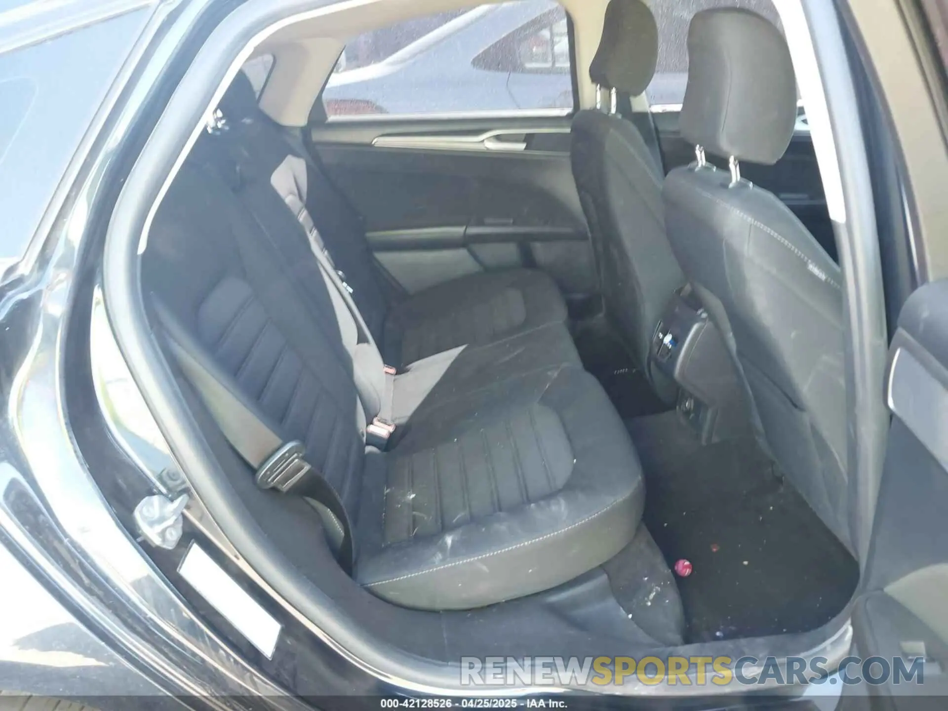 8 Фотография поврежденного автомобиля 3FA6P0HDXLR168137 FORD FUSION 2020