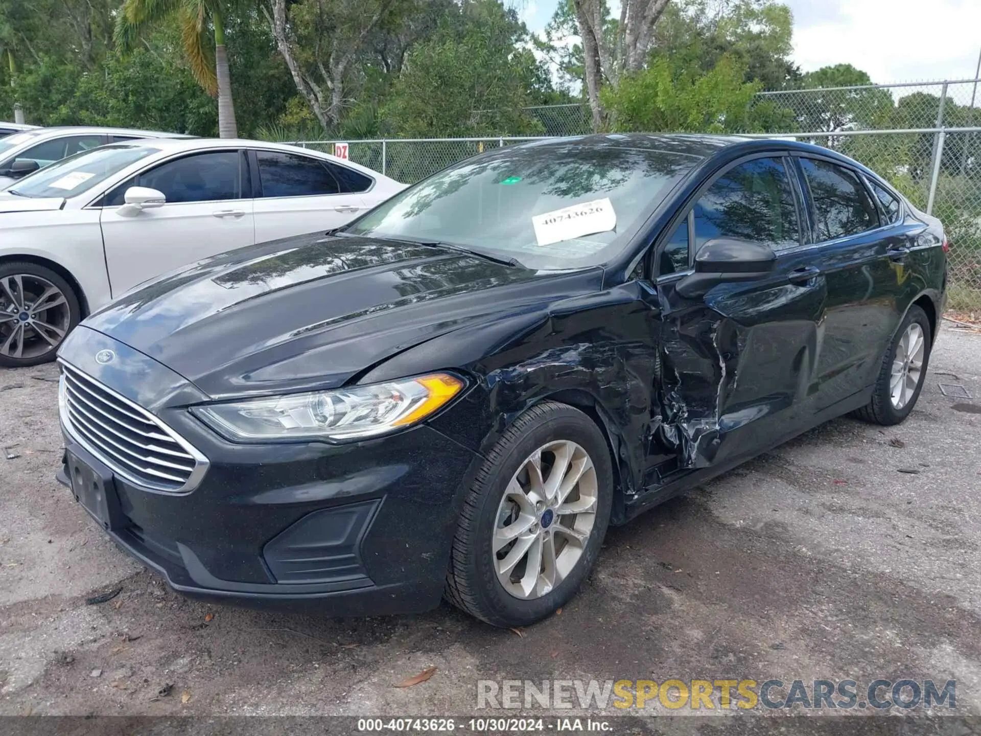 2 Фотография поврежденного автомобиля 3FA6P0HDXLR170082 FORD FUSION 2020