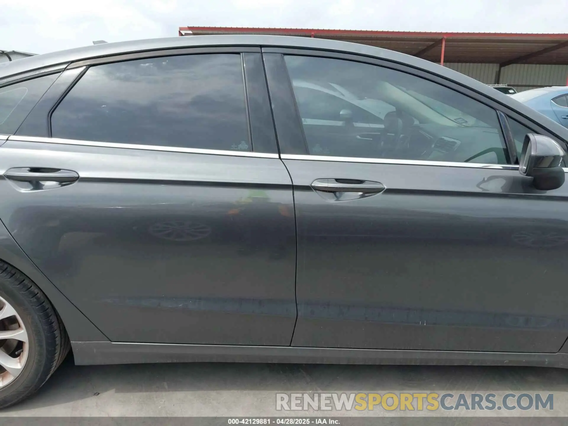 13 Photograph of a damaged car 3FA6P0HDXLR188646 FORD FUSION 2020