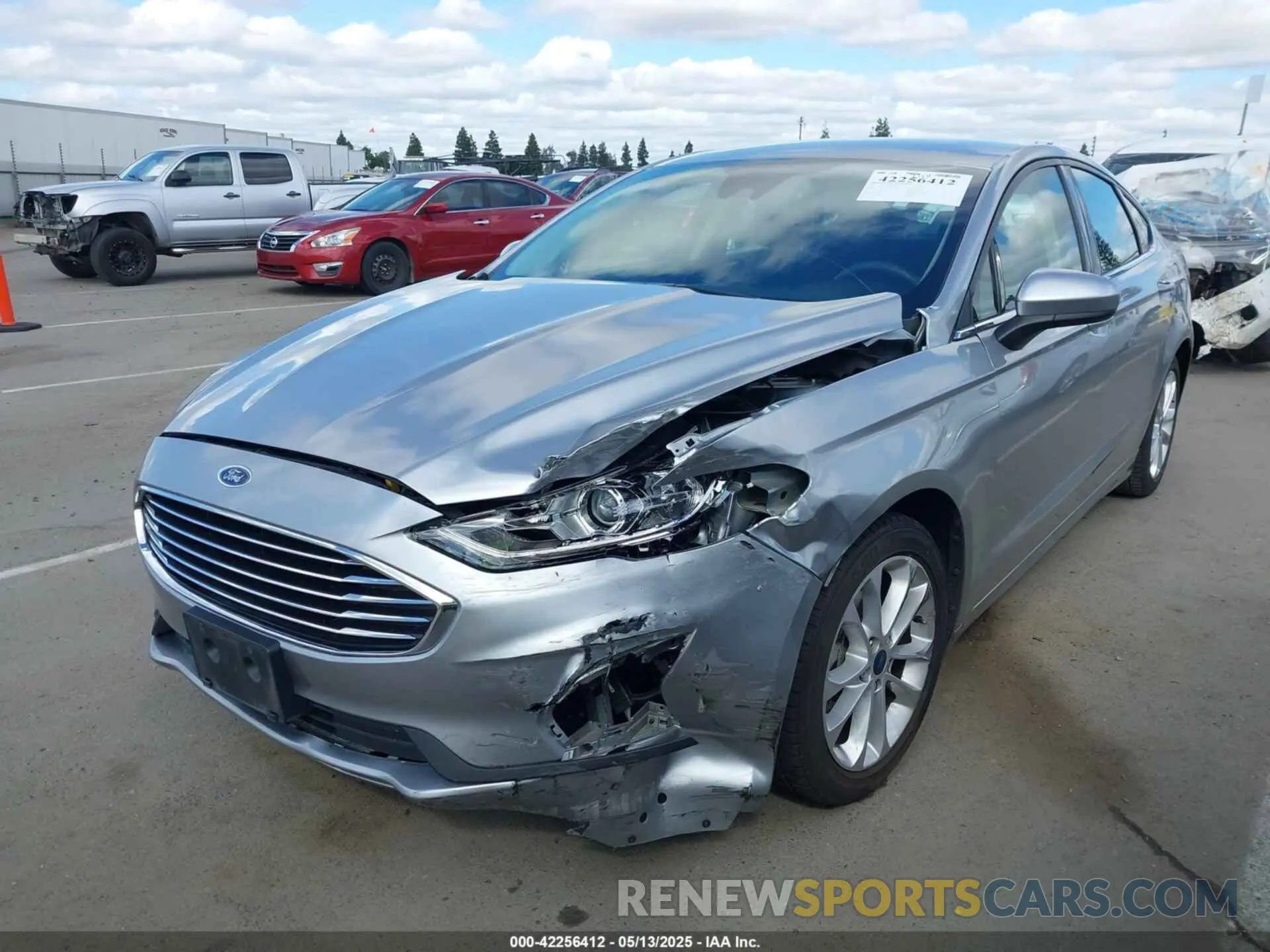 2 Фотография поврежденного автомобиля 3FA6P0HDXLR221578 FORD FUSION 2020