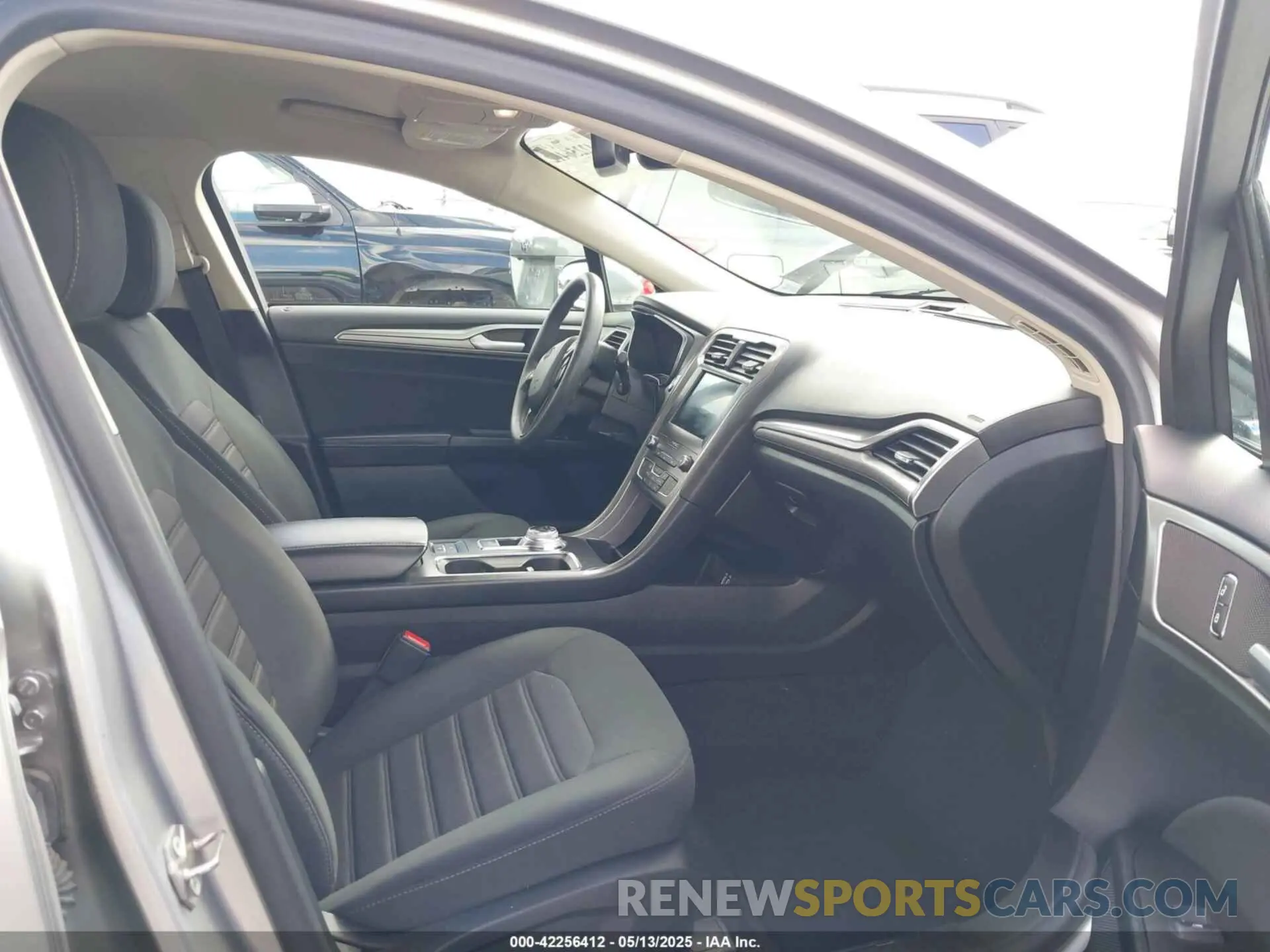 5 Фотография поврежденного автомобиля 3FA6P0HDXLR221578 FORD FUSION 2020