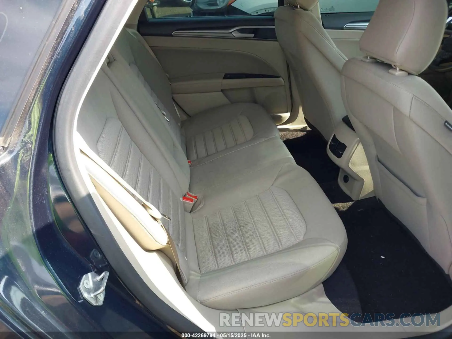 8 Photograph of a damaged car 3FA6P0HDXLR224898 FORD FUSION 2020