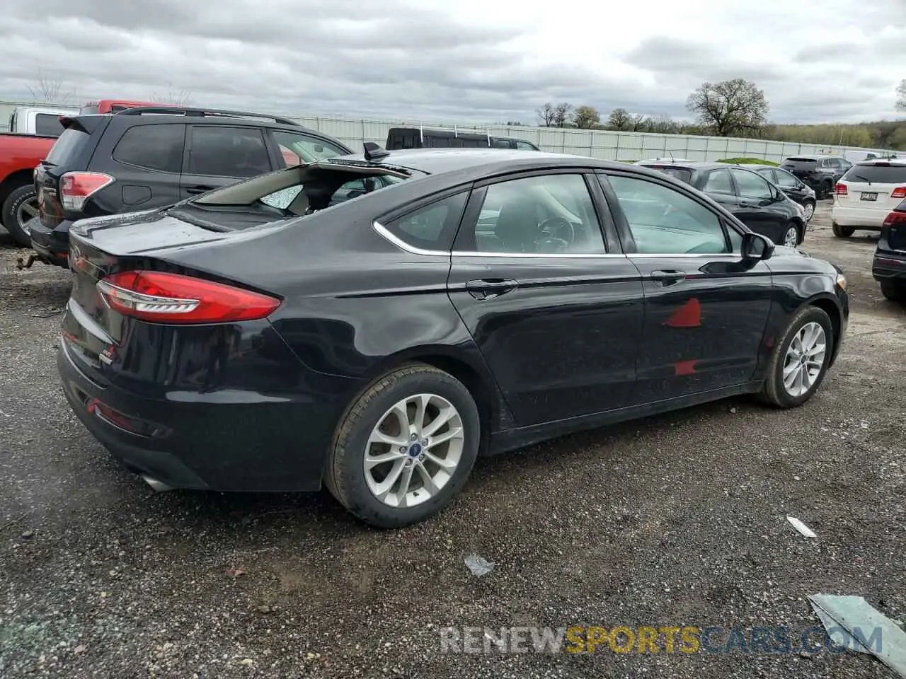 3 Photograph of a damaged car 3FA6P0HDXLR234010 FORD FUSION 2020