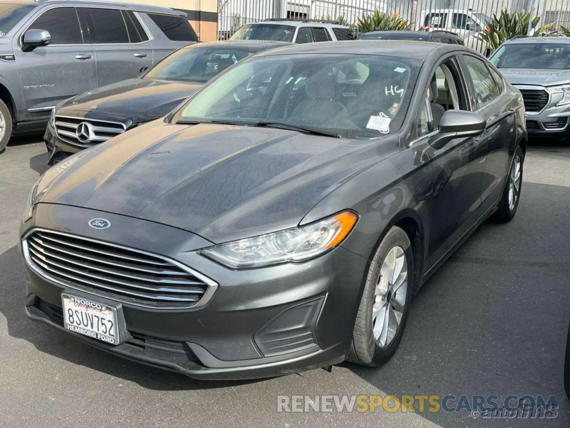 11 Photograph of a damaged car 3FA6P0HDXLR242382 FORD FUSION 2020