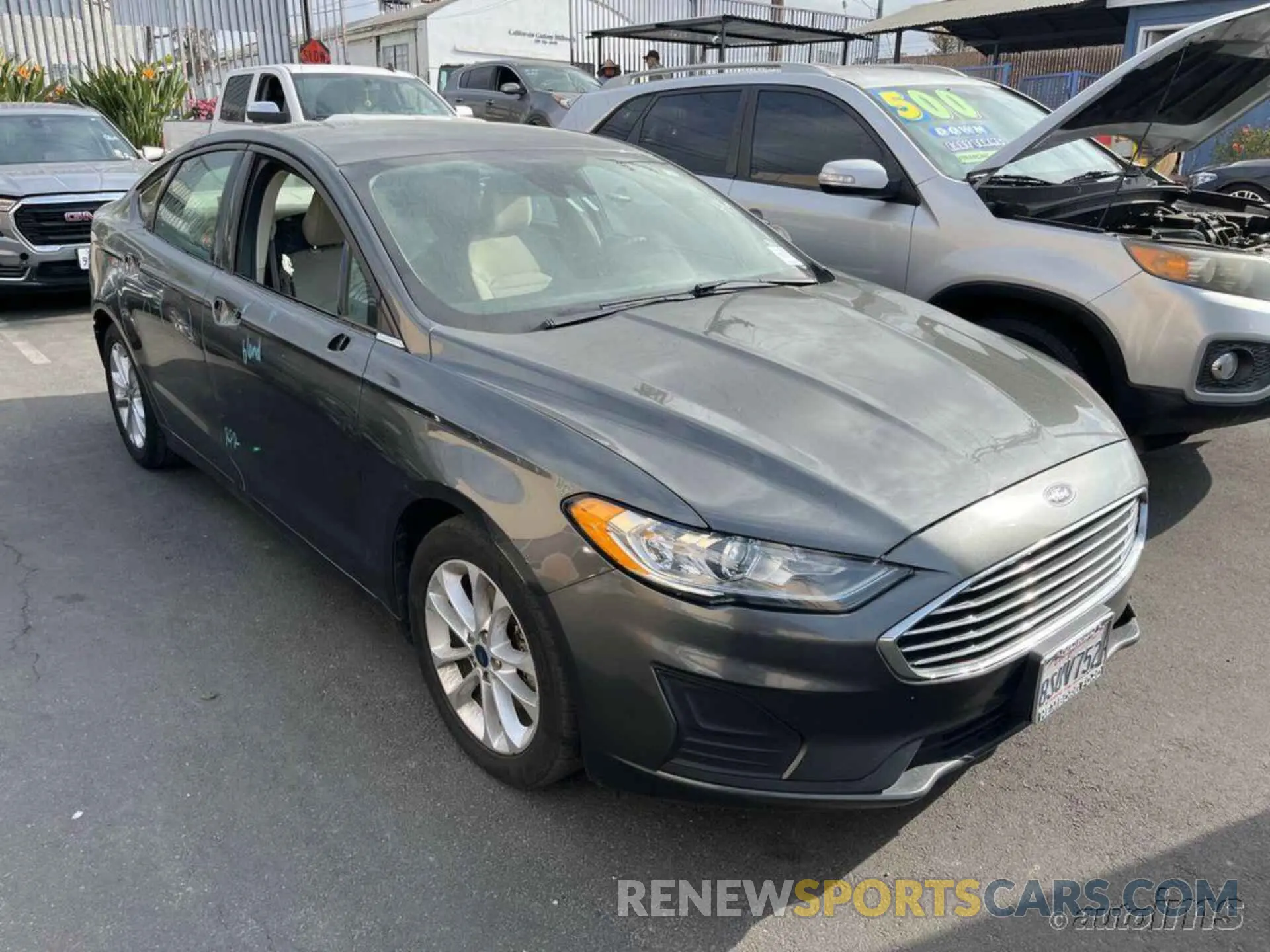 2 Photograph of a damaged car 3FA6P0HDXLR242382 FORD FUSION 2020