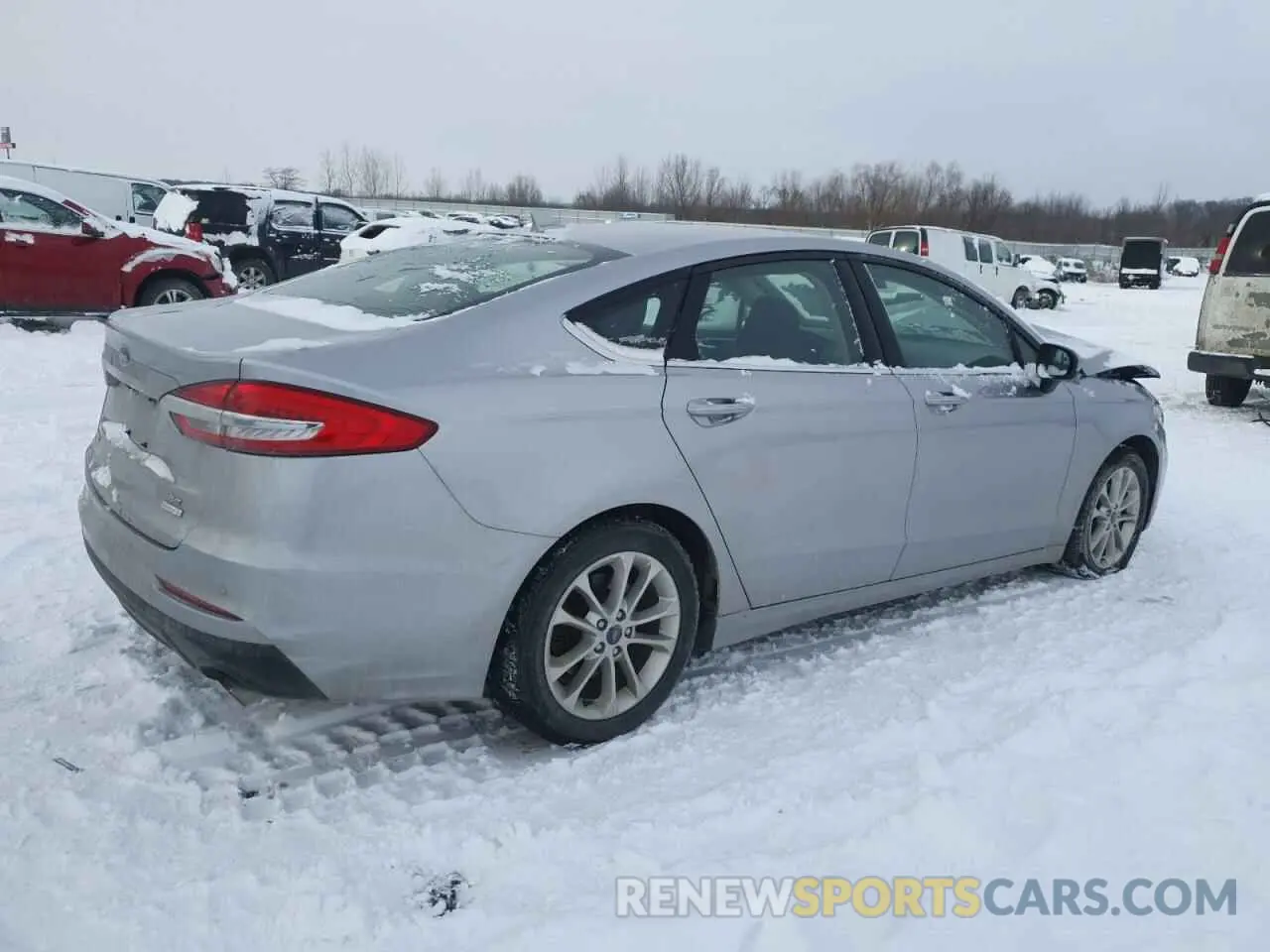 3 Фотография поврежденного автомобиля 3FA6P0HDXLR260199 FORD FUSION 2020