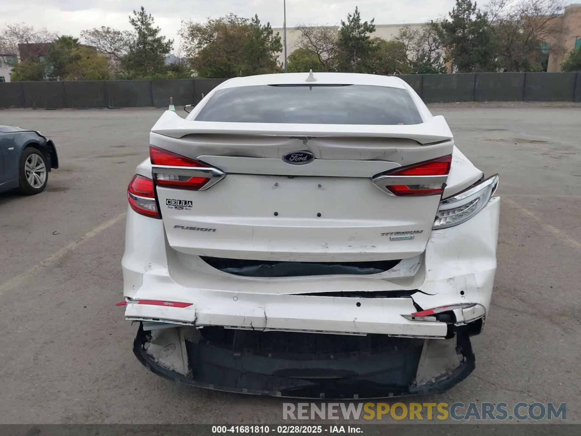 16 Photograph of a damaged car 3FA6P0K92LR103416 FORD FUSION 2020