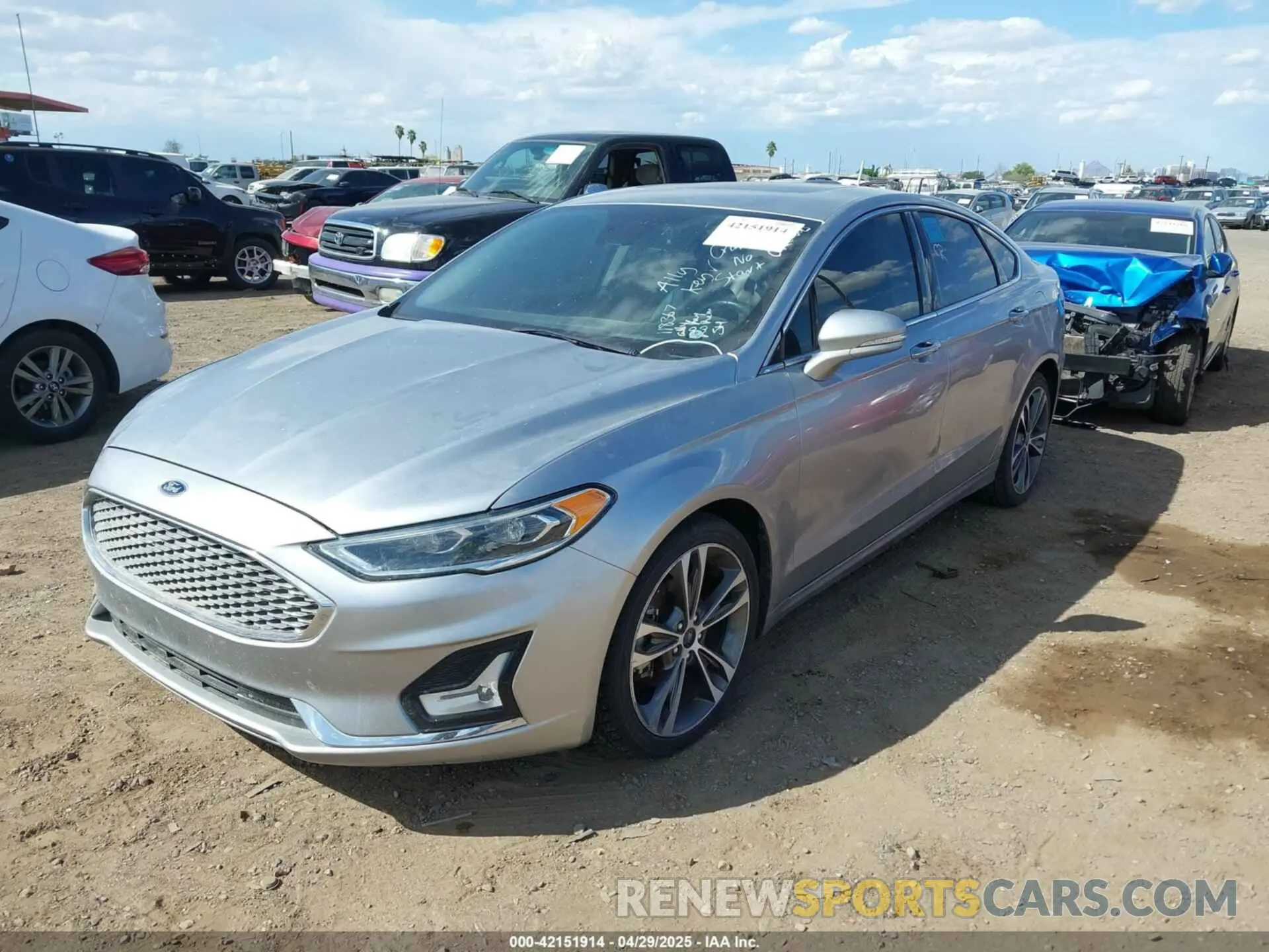2 Фотография поврежденного автомобиля 3FA6P0K92LR118367 FORD FUSION 2020
