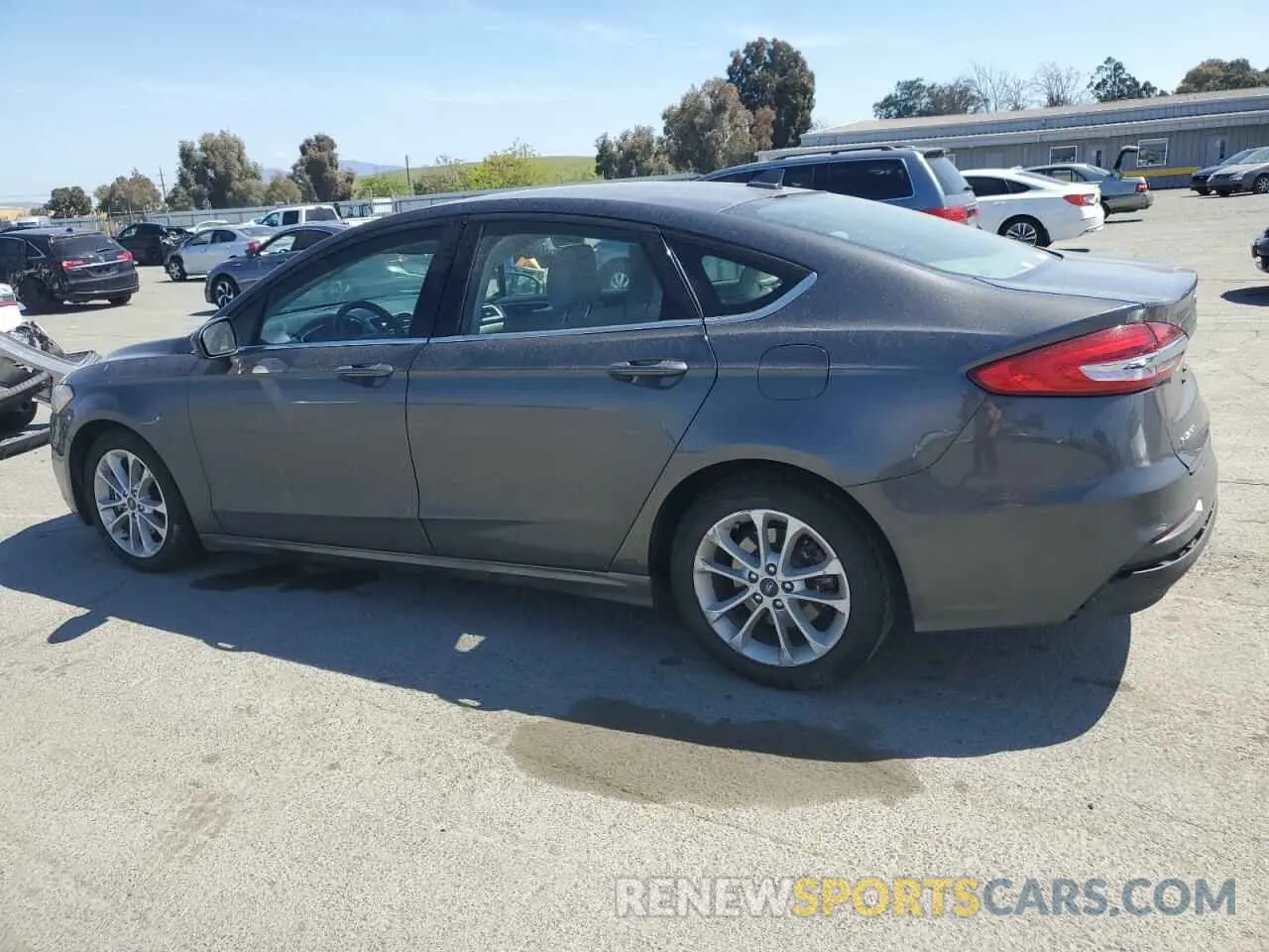 2 Photograph of a damaged car 3FA6P0LU0LR190090 FORD FUSION 2020