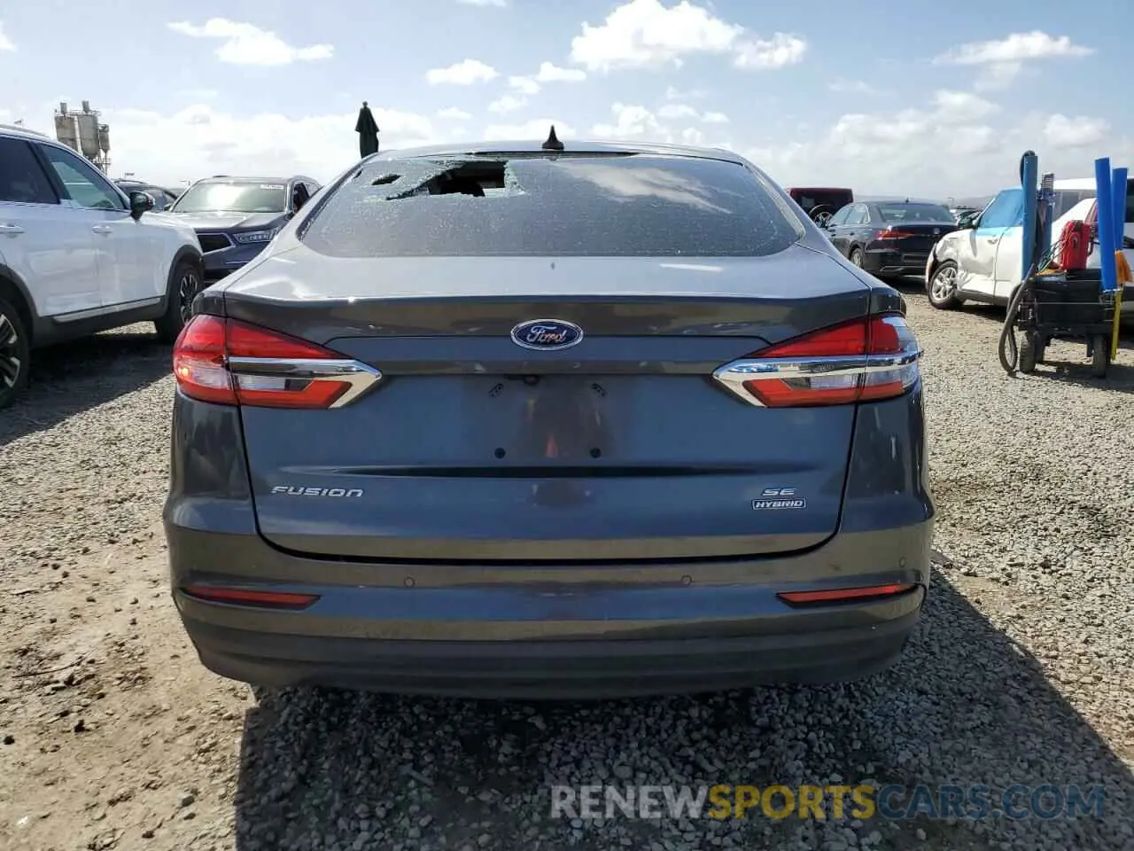 6 Photograph of a damaged car 3FA6P0LU0LR265614 FORD FUSION 2020