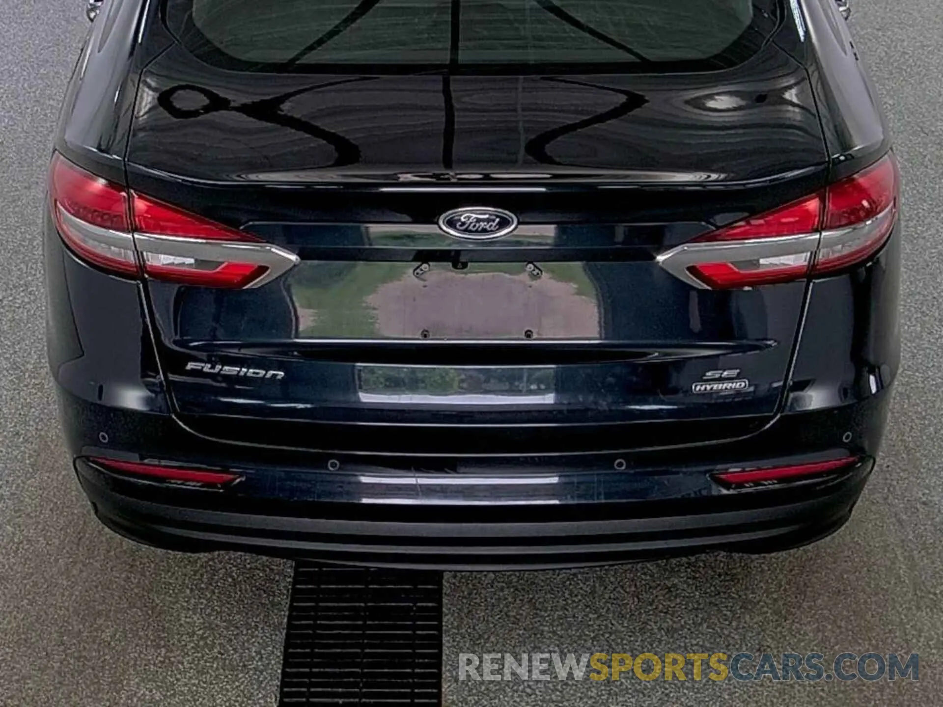 16 Photograph of a damaged car 3FA6P0LU2LR106545 FORD FUSION 2020