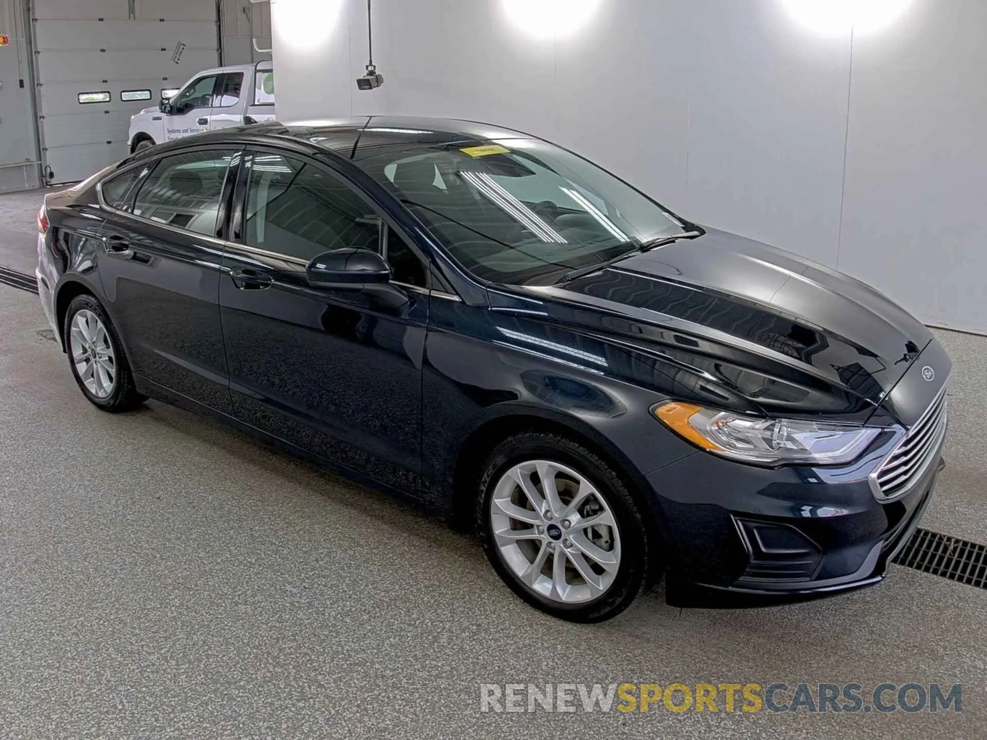 24 Photograph of a damaged car 3FA6P0LU2LR106545 FORD FUSION 2020