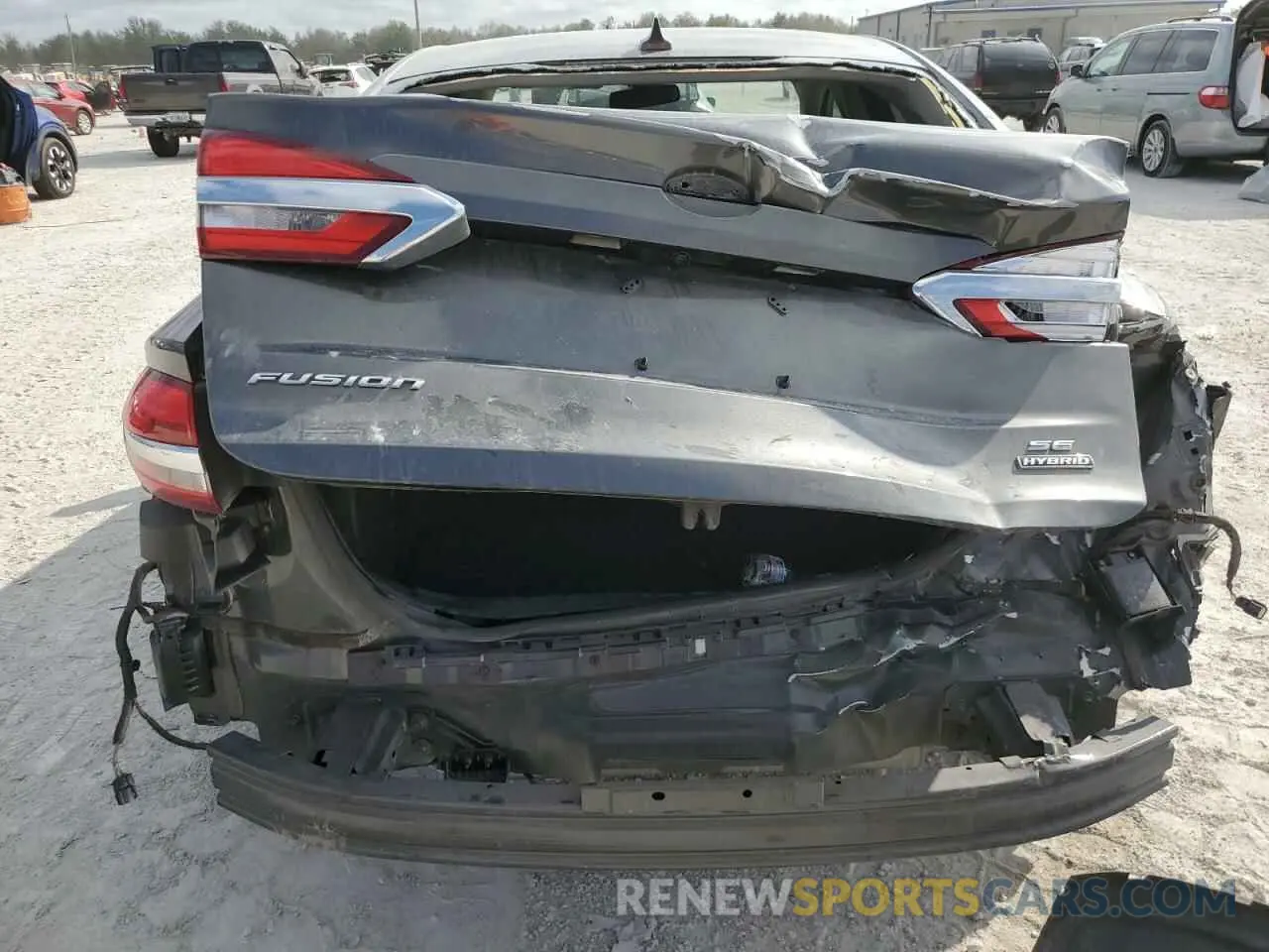 6 Фотография поврежденного автомобиля 3FA6P0LU2LR161349 FORD FUSION 2020