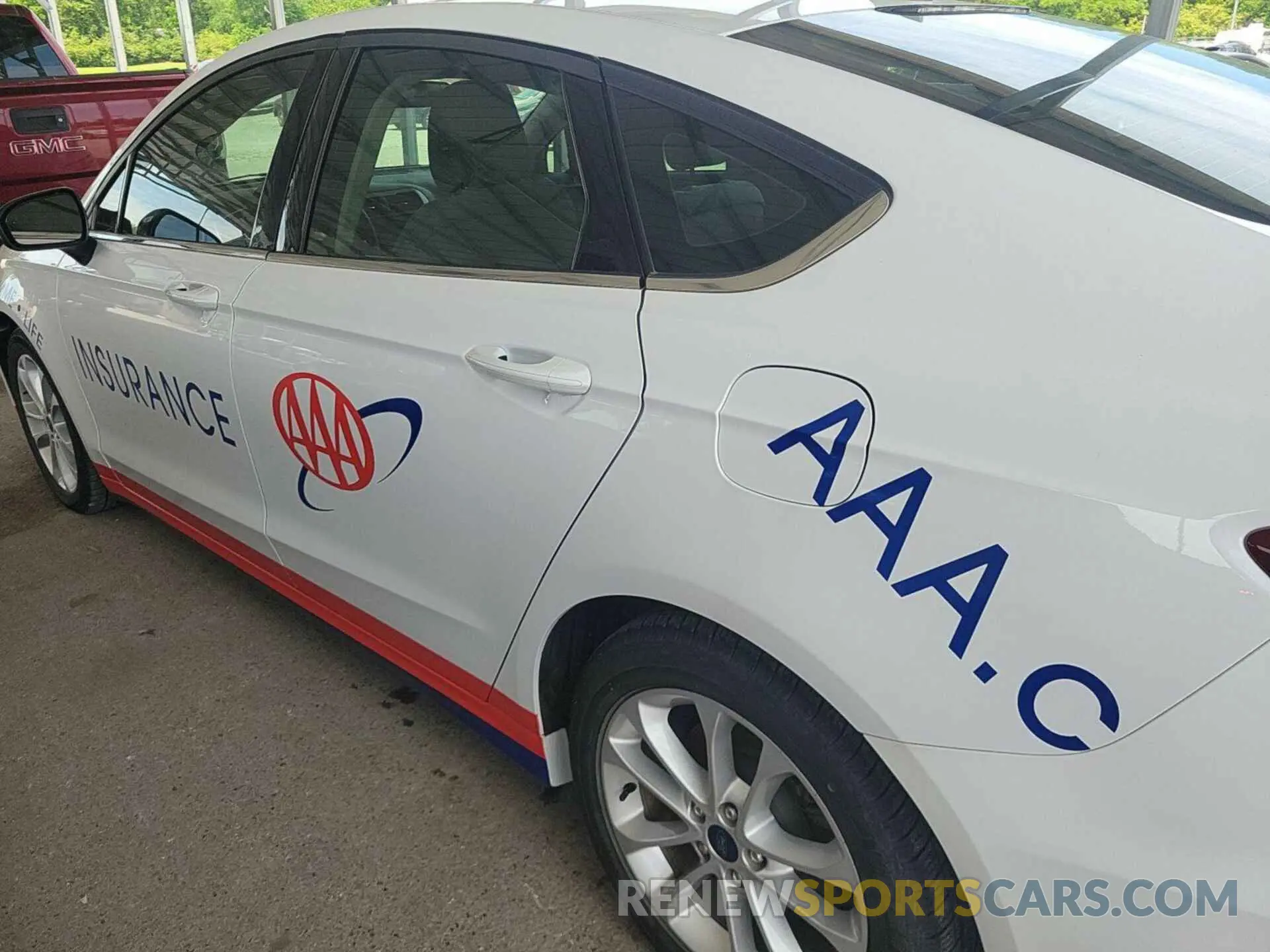 19 Фотография поврежденного автомобиля 3FA6P0LU3LR173414 FORD FUSION 2020