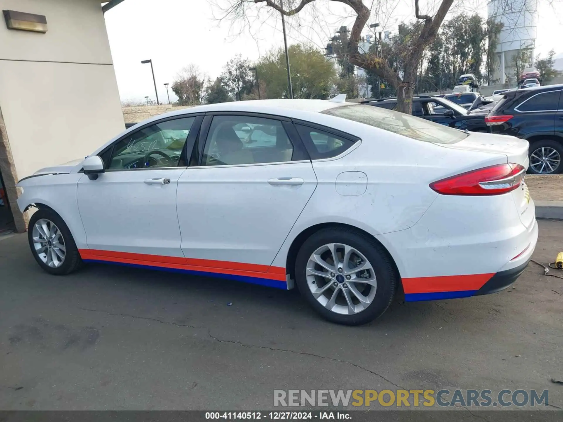 14 Photograph of a damaged car 3FA6P0LU3LR242375 FORD FUSION 2020