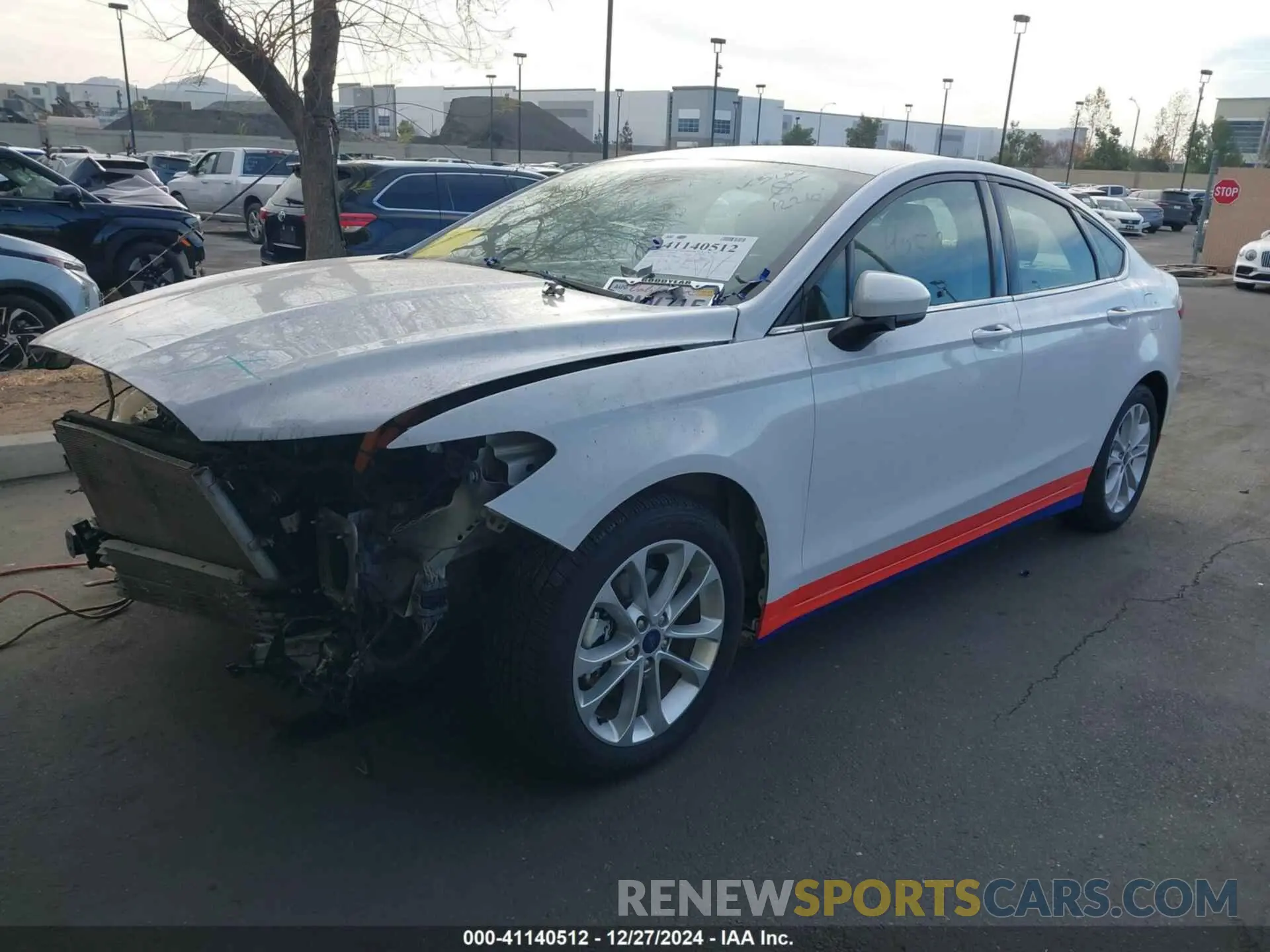 2 Photograph of a damaged car 3FA6P0LU3LR242375 FORD FUSION 2020