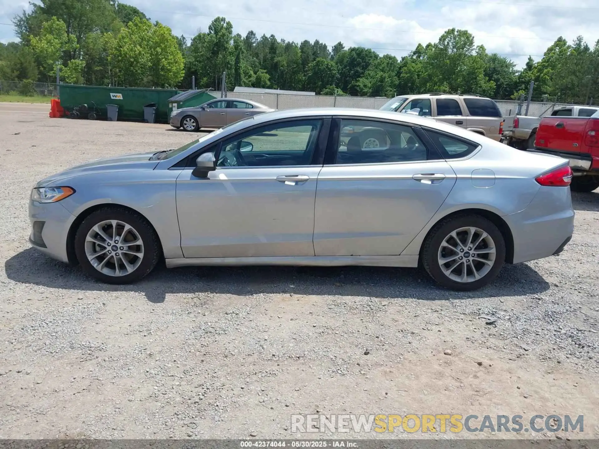 14 Photograph of a damaged car 3FA6P0LU4LR212740 FORD FUSION 2020
