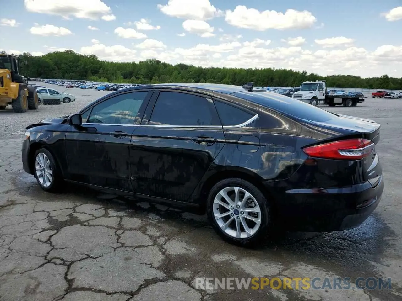 2 Photograph of a damaged car 3FA6P0LU4LR215248 FORD FUSION 2020