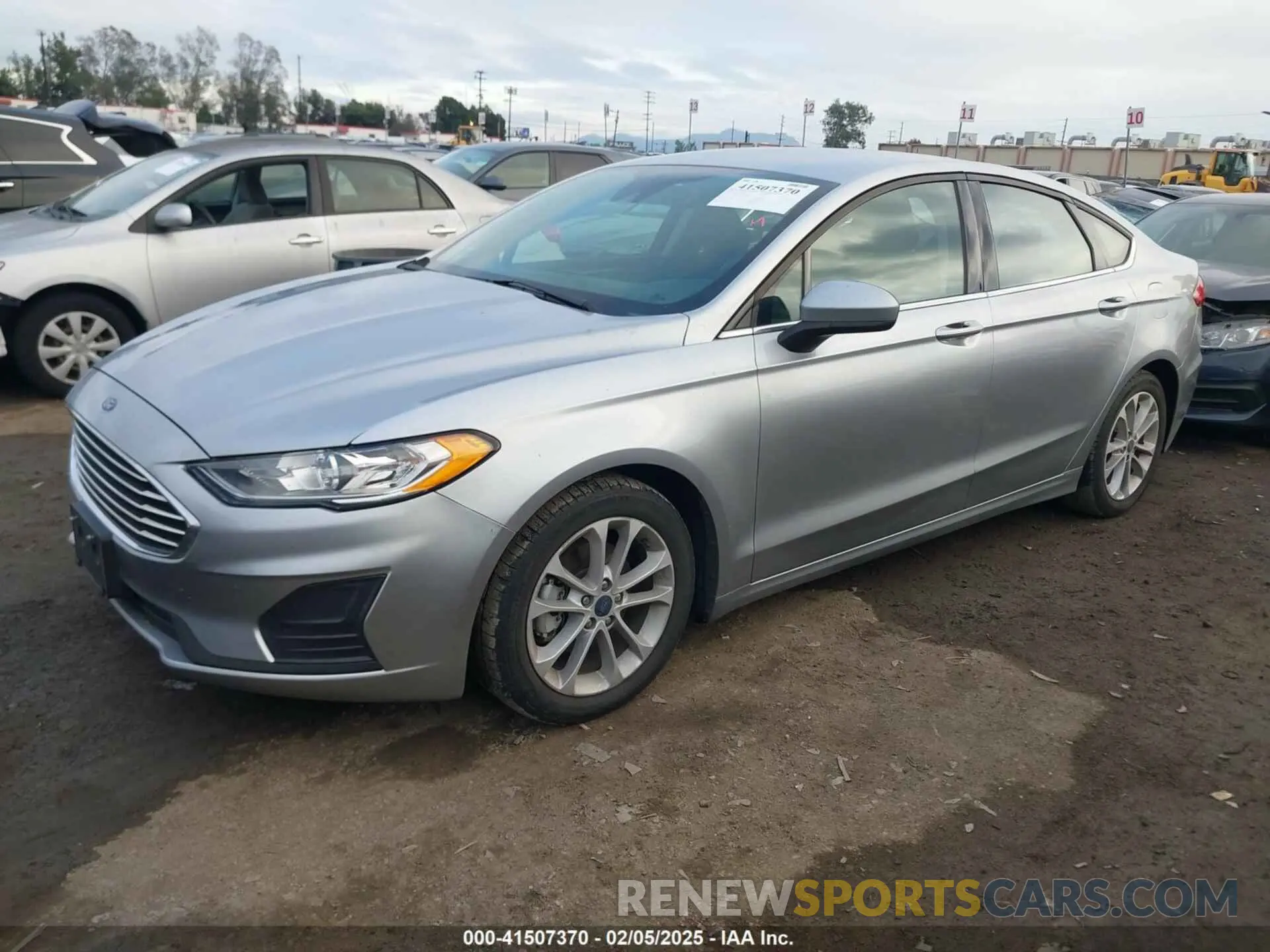 2 Photograph of a damaged car 3FA6P0LU4LR254714 FORD FUSION 2020