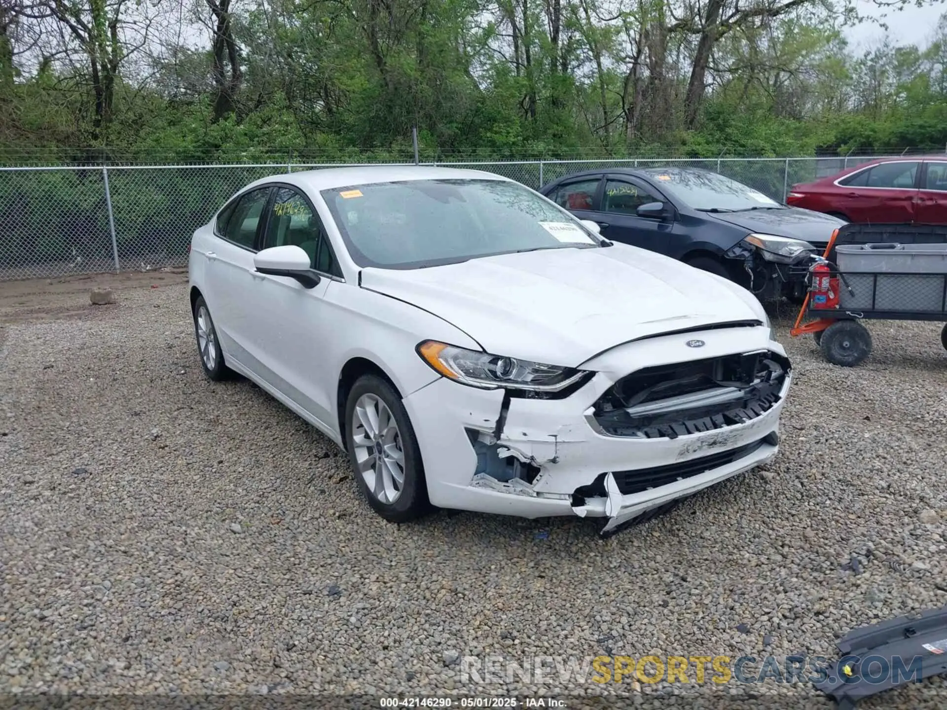 1 Фотография поврежденного автомобиля 3FA6P0LU5LR151074 FORD FUSION 2020