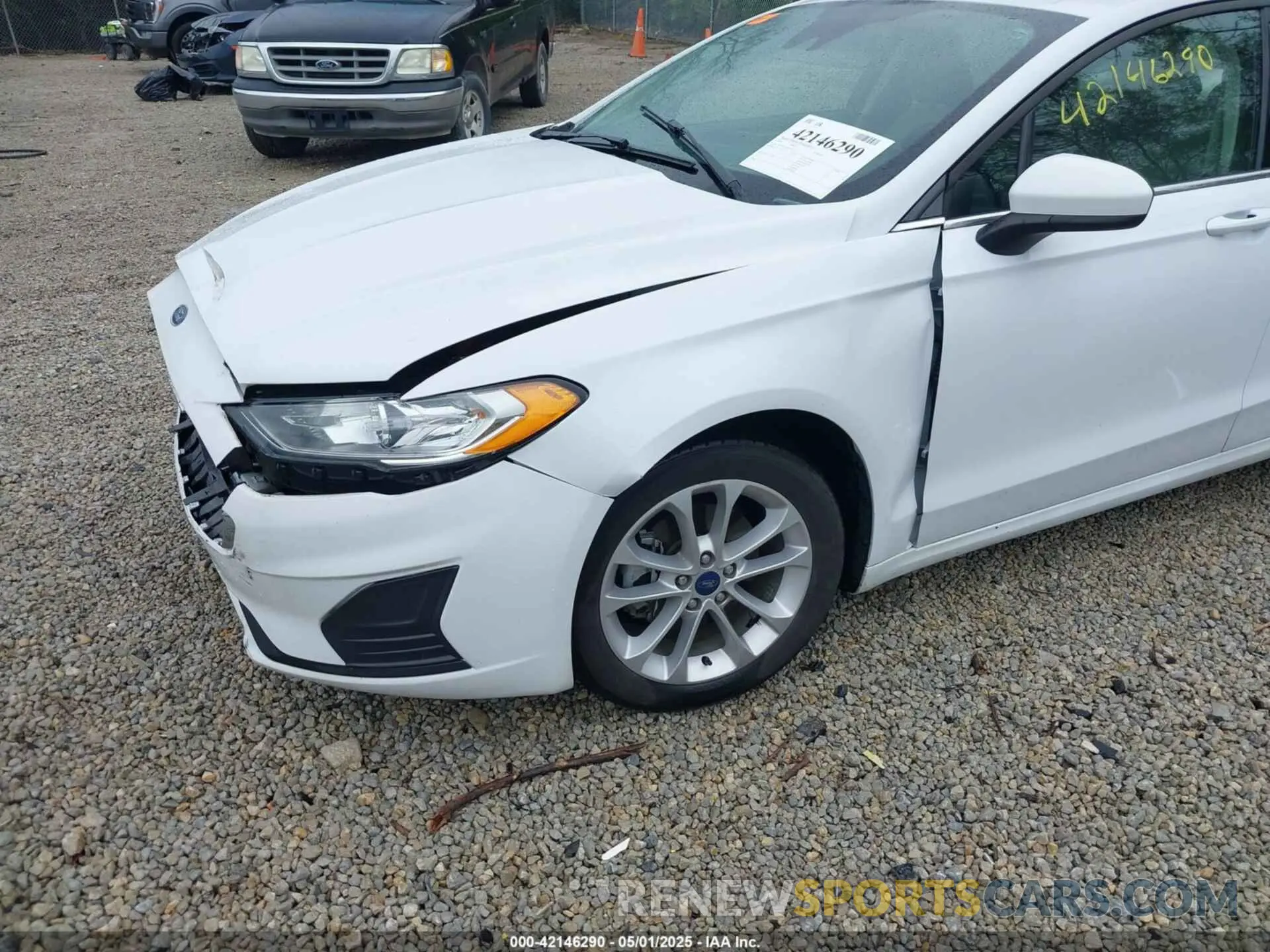 18 Фотография поврежденного автомобиля 3FA6P0LU5LR151074 FORD FUSION 2020