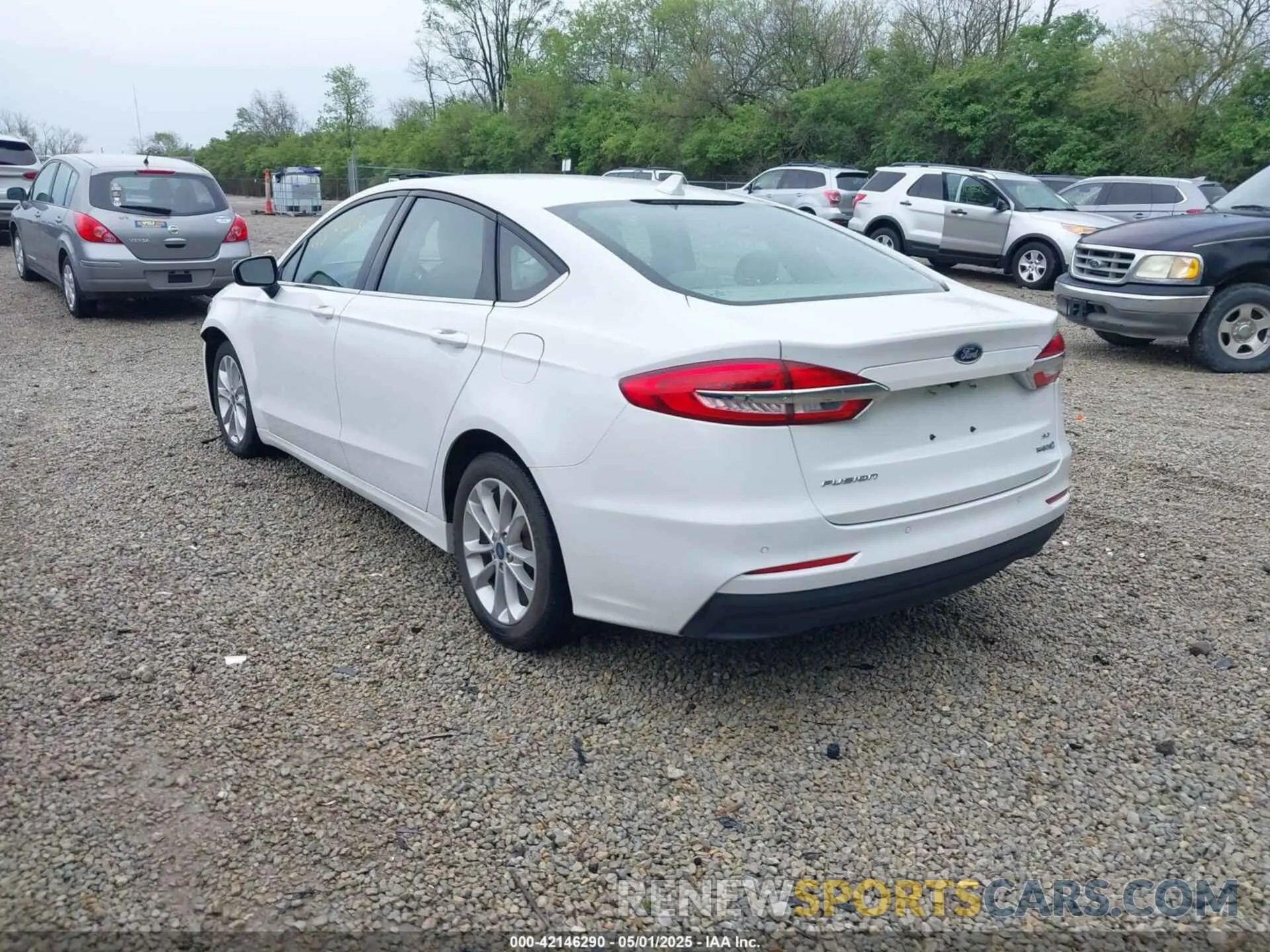 3 Фотография поврежденного автомобиля 3FA6P0LU5LR151074 FORD FUSION 2020
